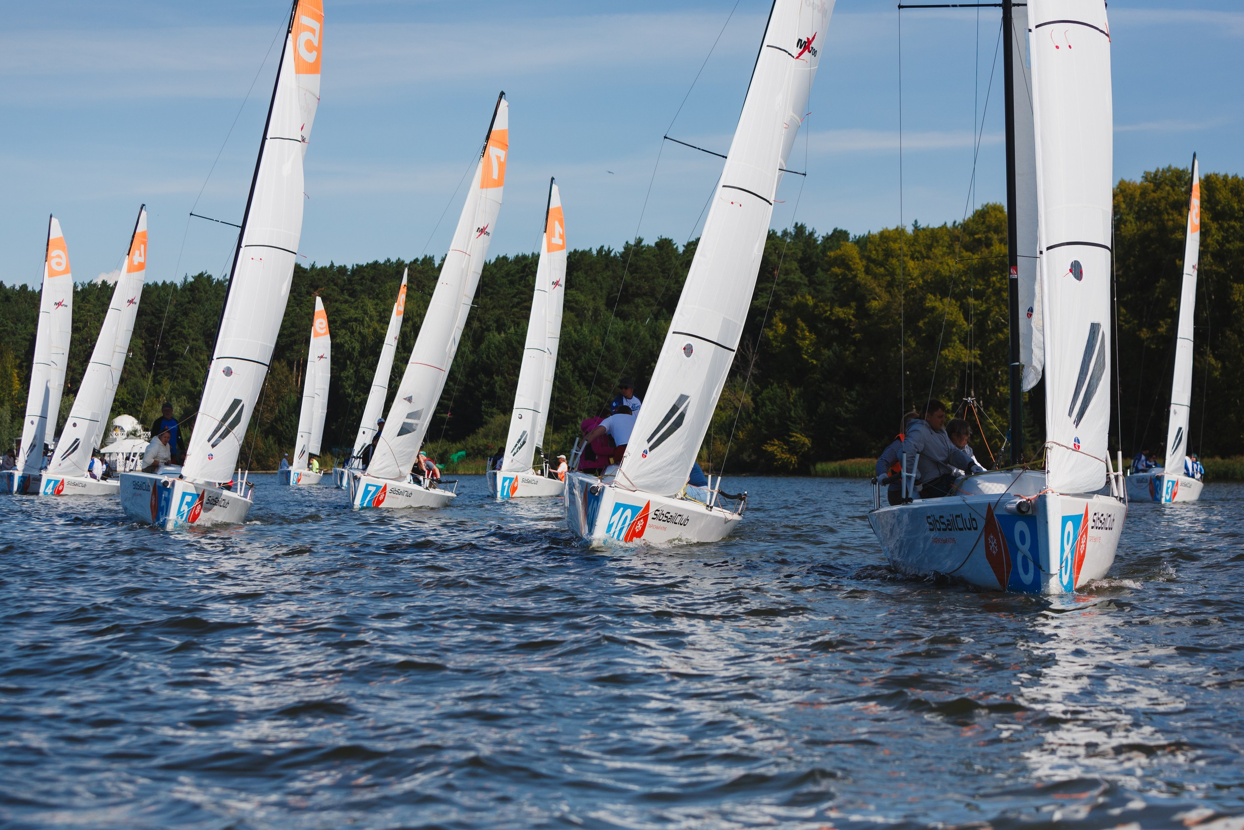 ЯХТИНГ. Roman Photo