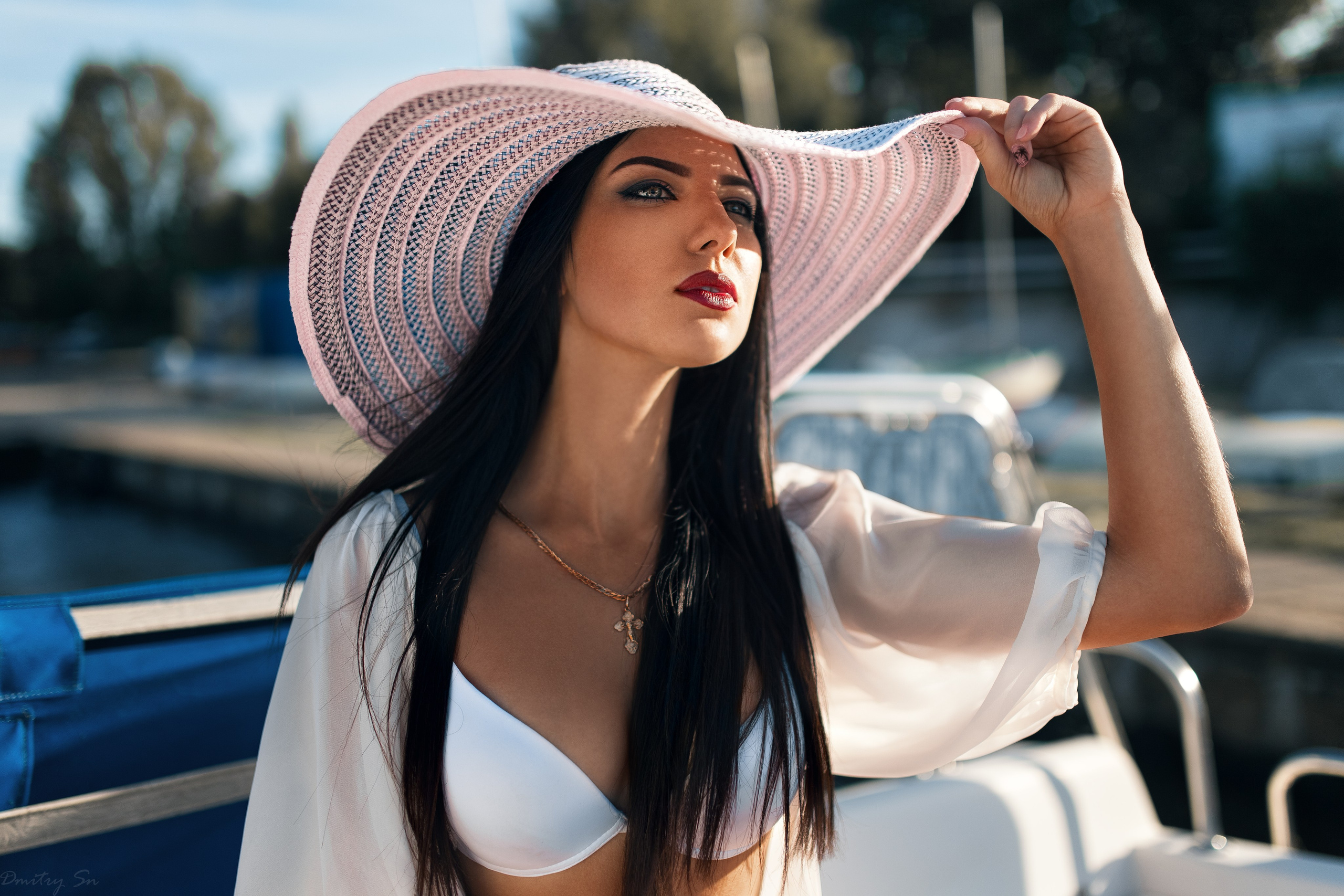 Фотосессия с Кристиной в яхт-клубе и на набережной в Воронеже в формате для «себя»