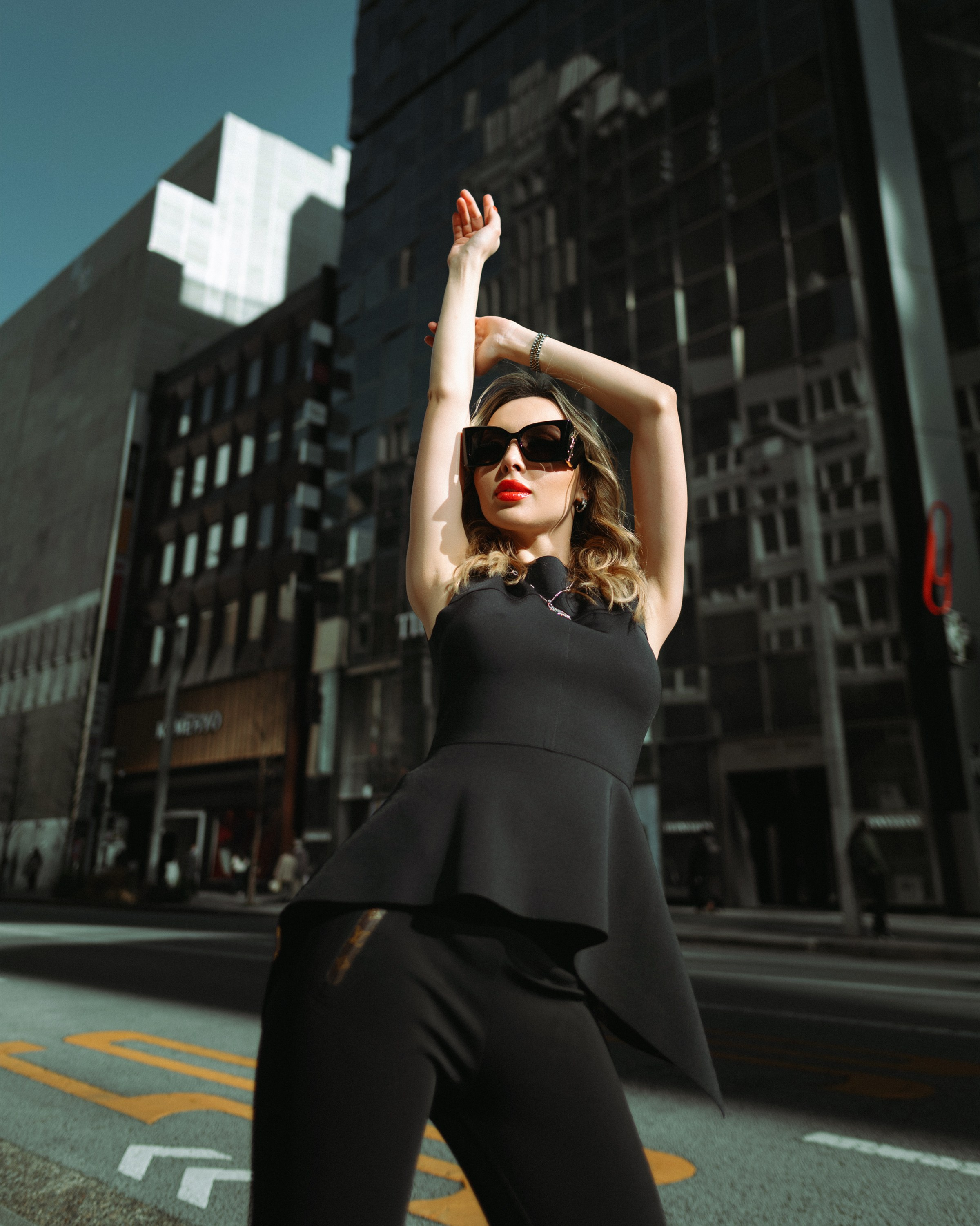 Zarina. Photographer in Tokyo Anatolii Ozarto