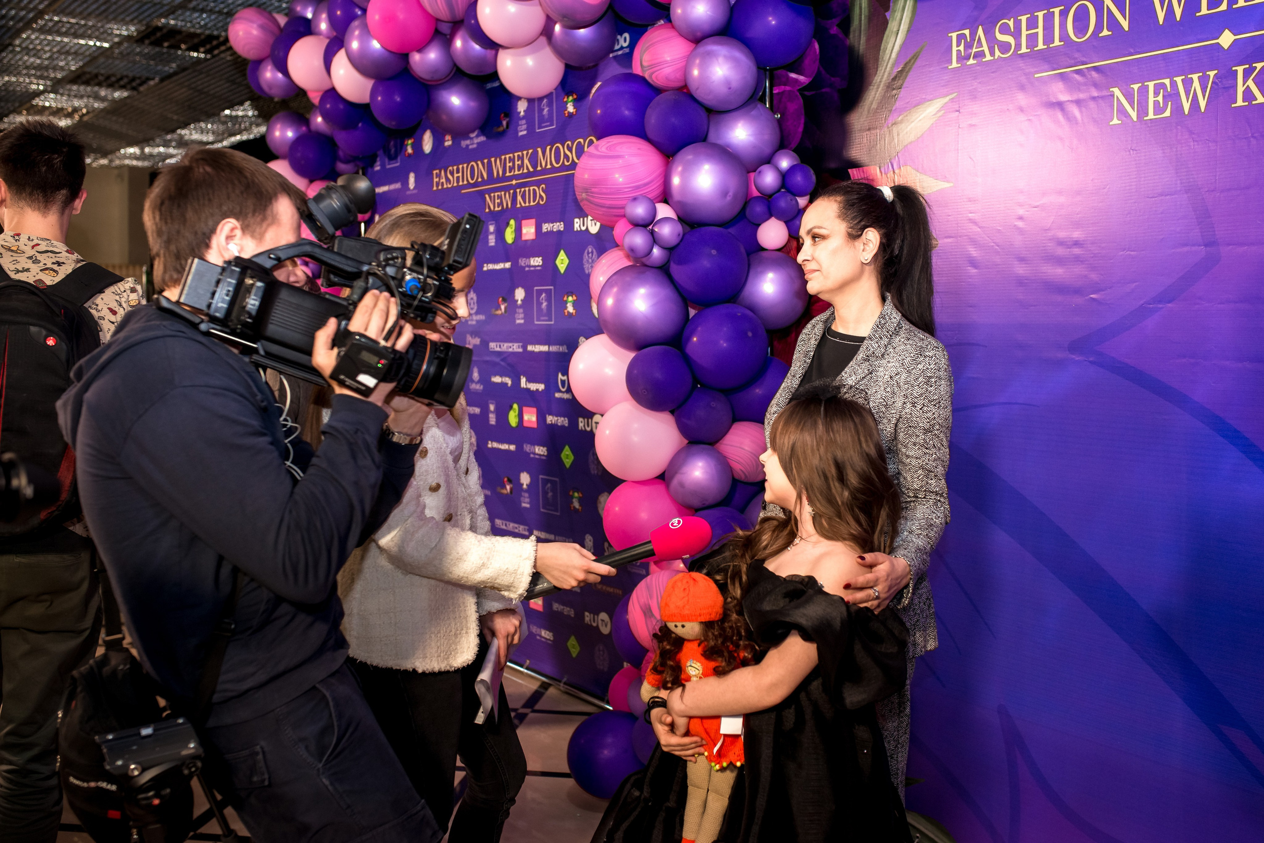 Показ Итальянской моды в России весна 2022. Женский фотограф Крещение Венчание Москва Брянск