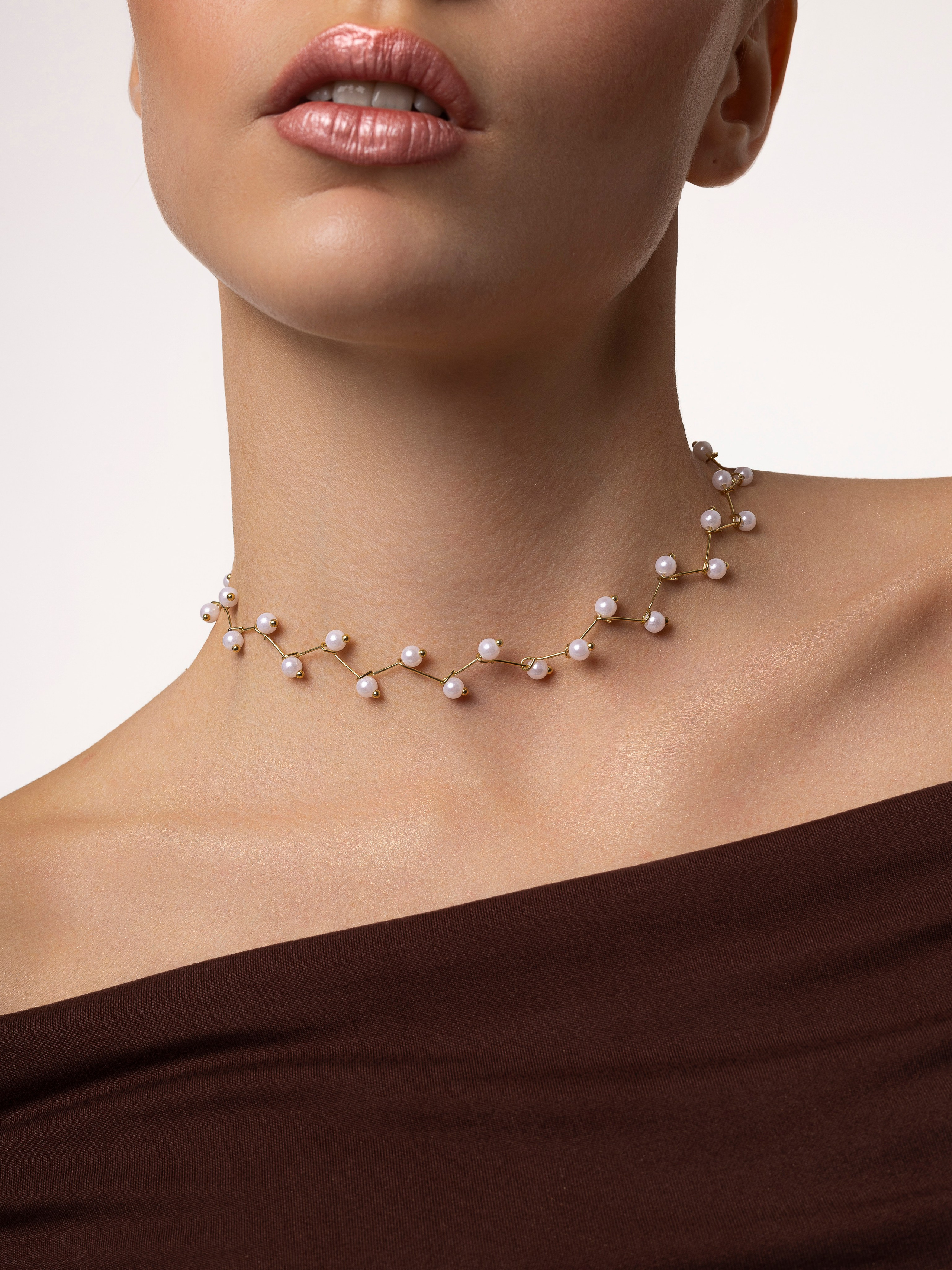 Нелюбимая бижутерия. Фото для маркетплейсов в самых сочных локациях города Сочи