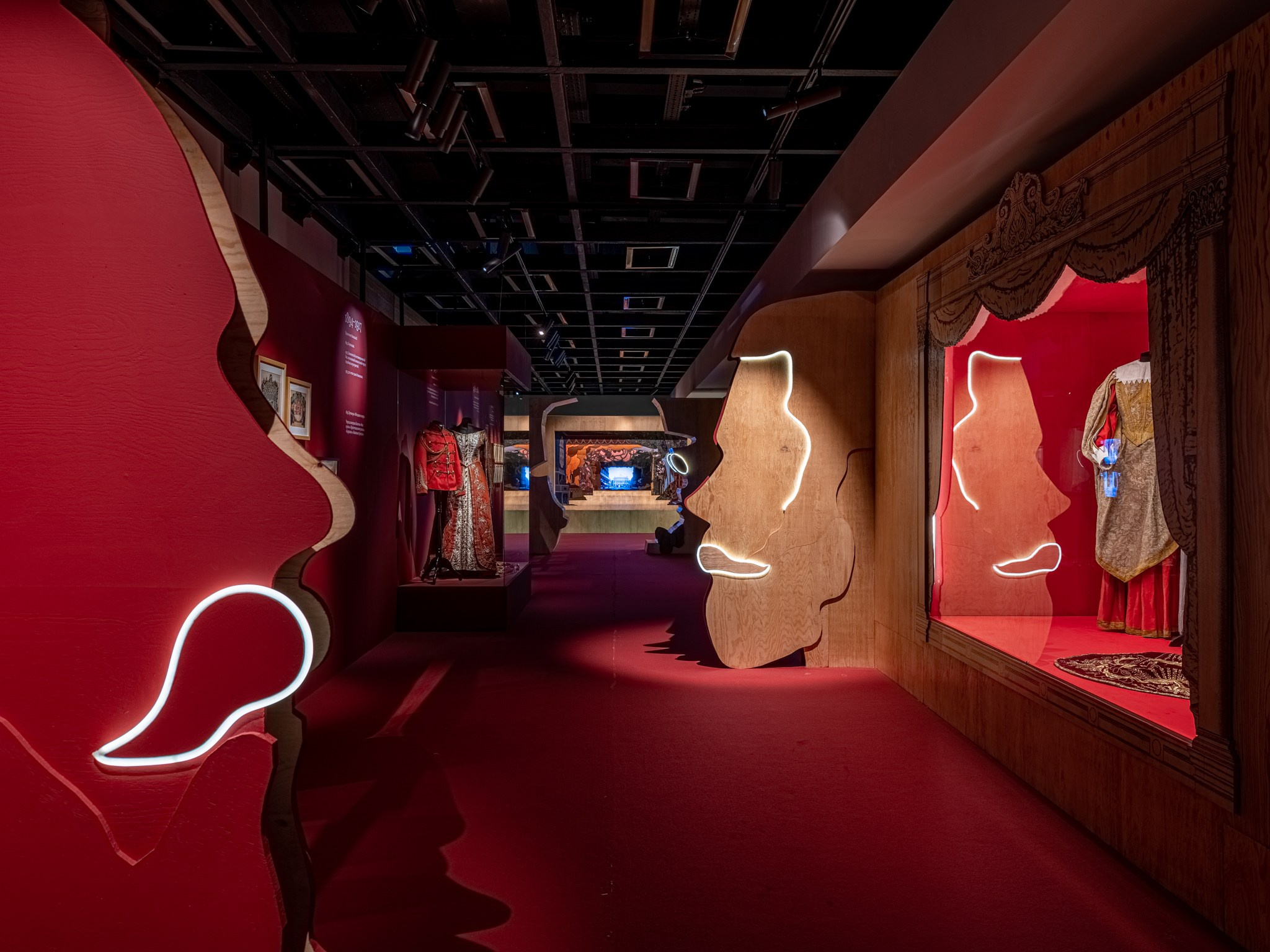 Выставка «Первая позиция. Русский балет» Манеж (СПБ) Planet9 РОСИЗО 2023. Фотограф Василий Буланов