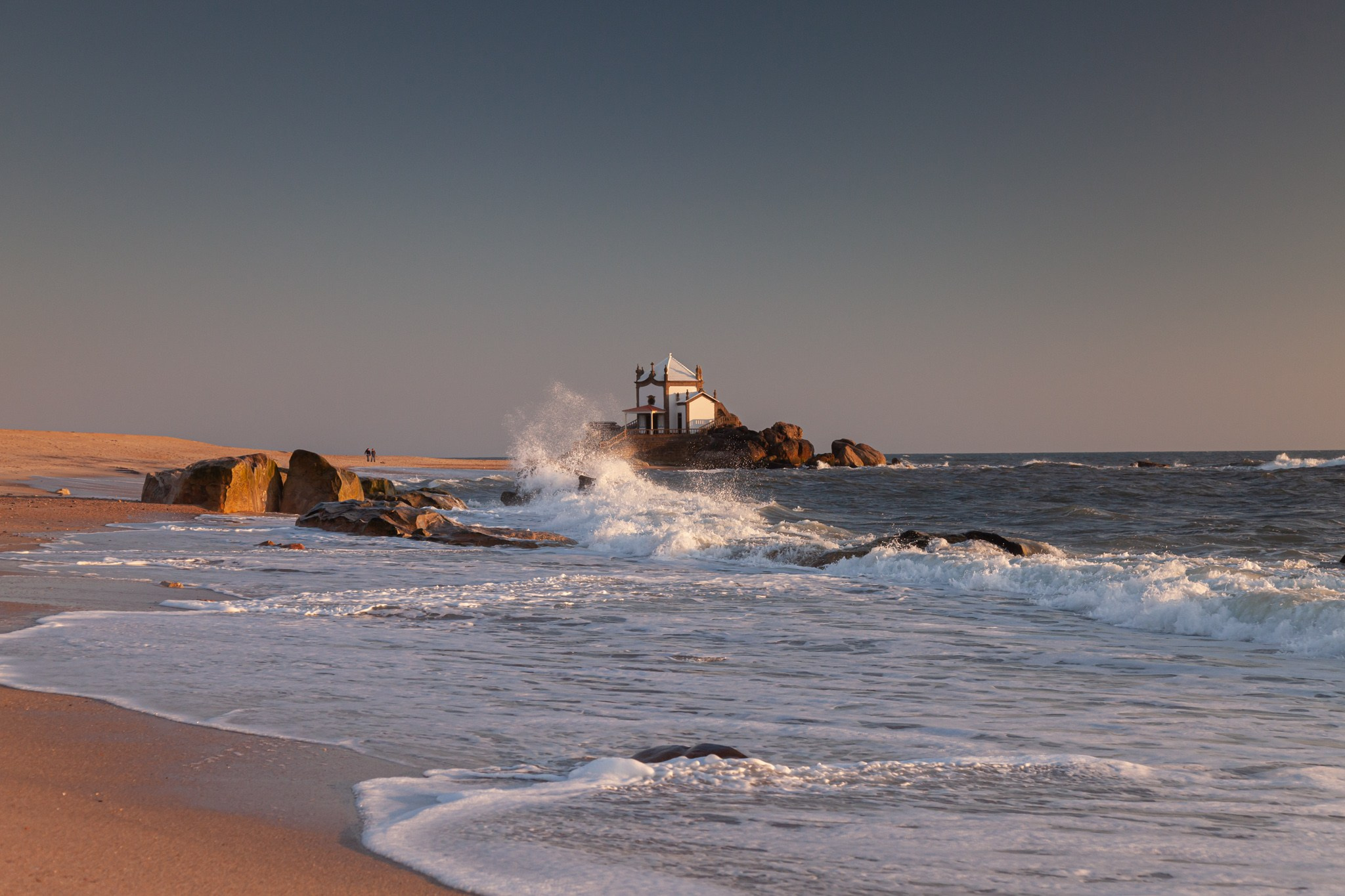 Capela Senhor da Pedra Miramar Gaia, Португалия 2010. Фотограф Василий Буланов