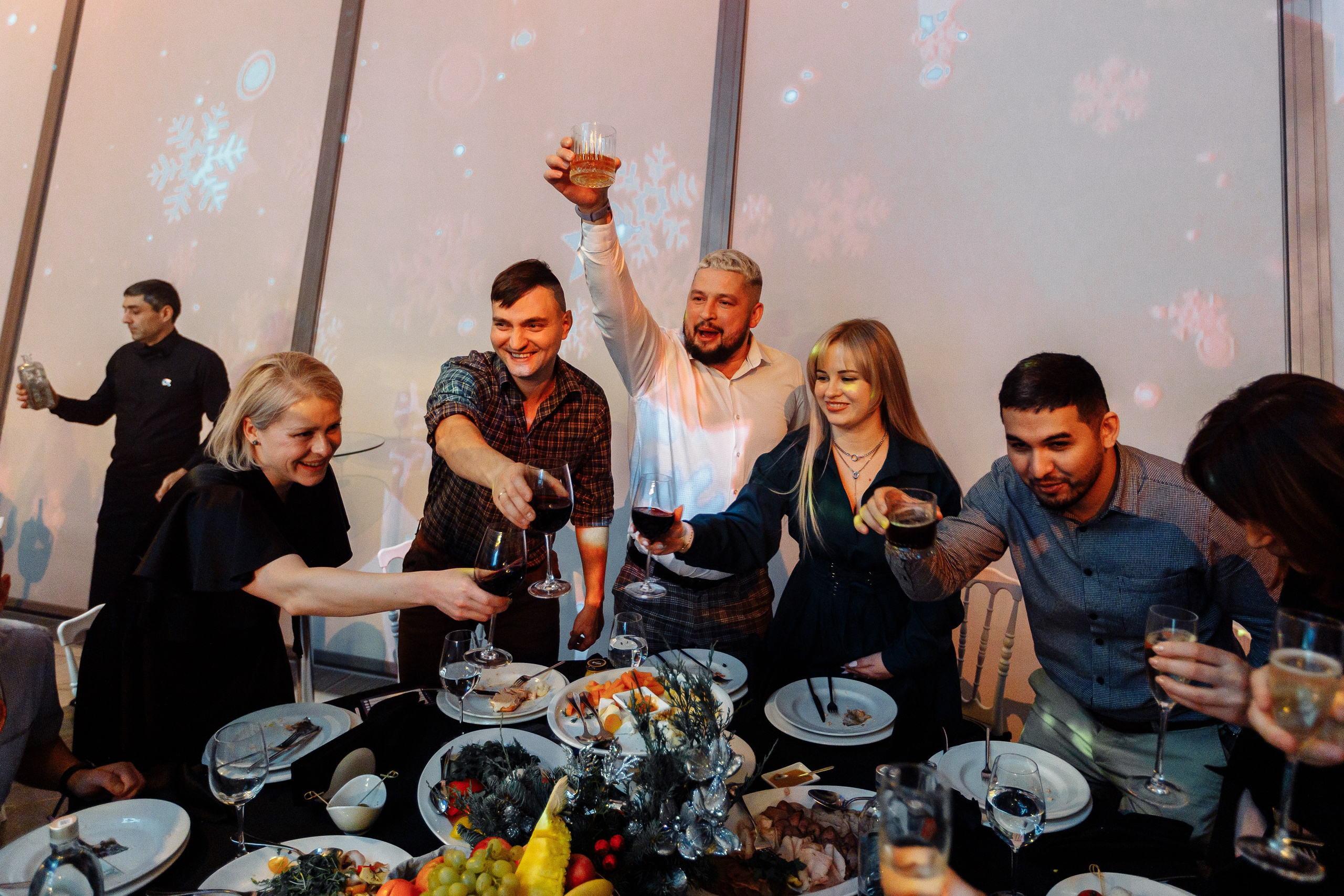 Корпоратив ПолСтраны. Свадебный и портретный фотограф в Королёве Сергей Чихарев