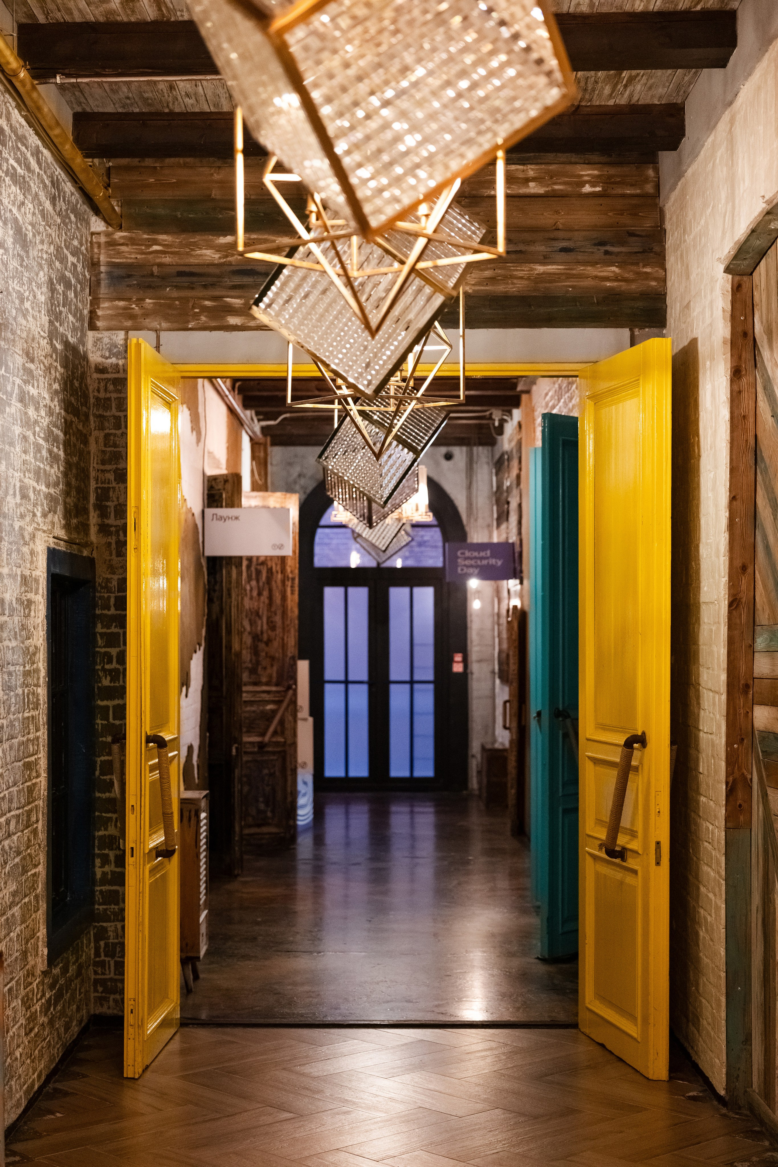 Cloud Security Day. Свадебный репортажный фотограф в Москве