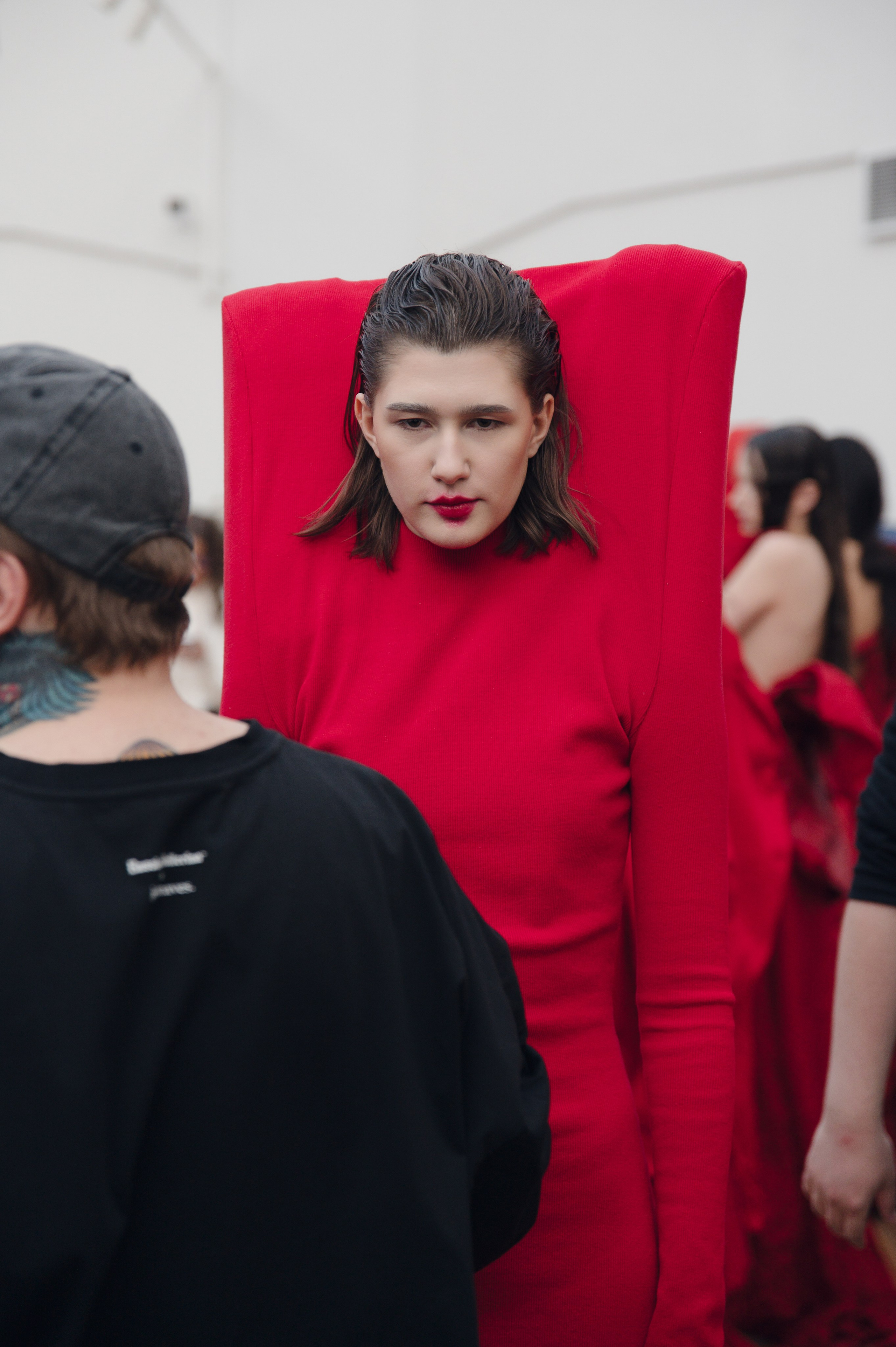 Бекстейдж показа «Новые Имена» собака.ru|ДЛТ. Портретный и репортажный фотограф в Санкт-Петербурге