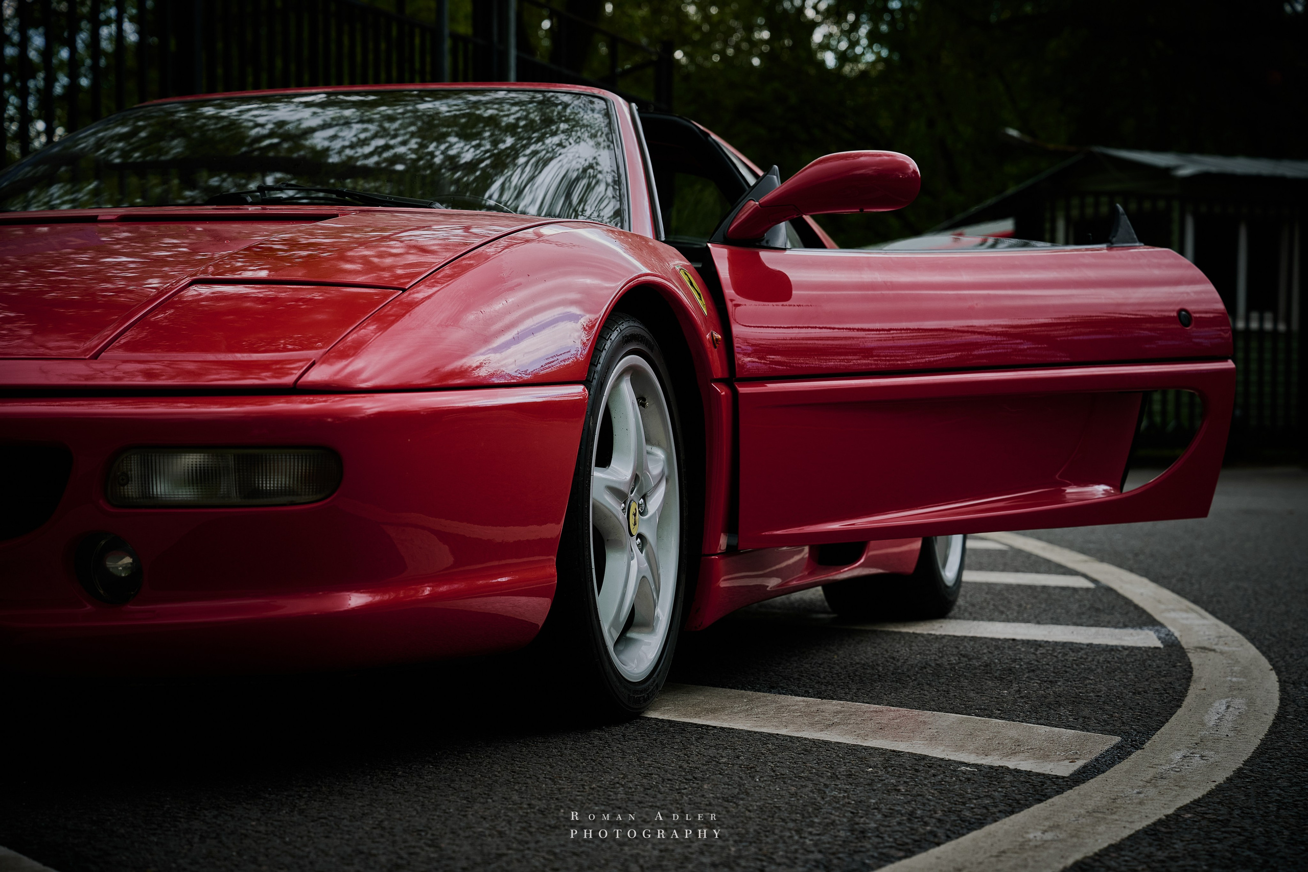 Ferrari 355 GTS. Фотограф Роман Адлер