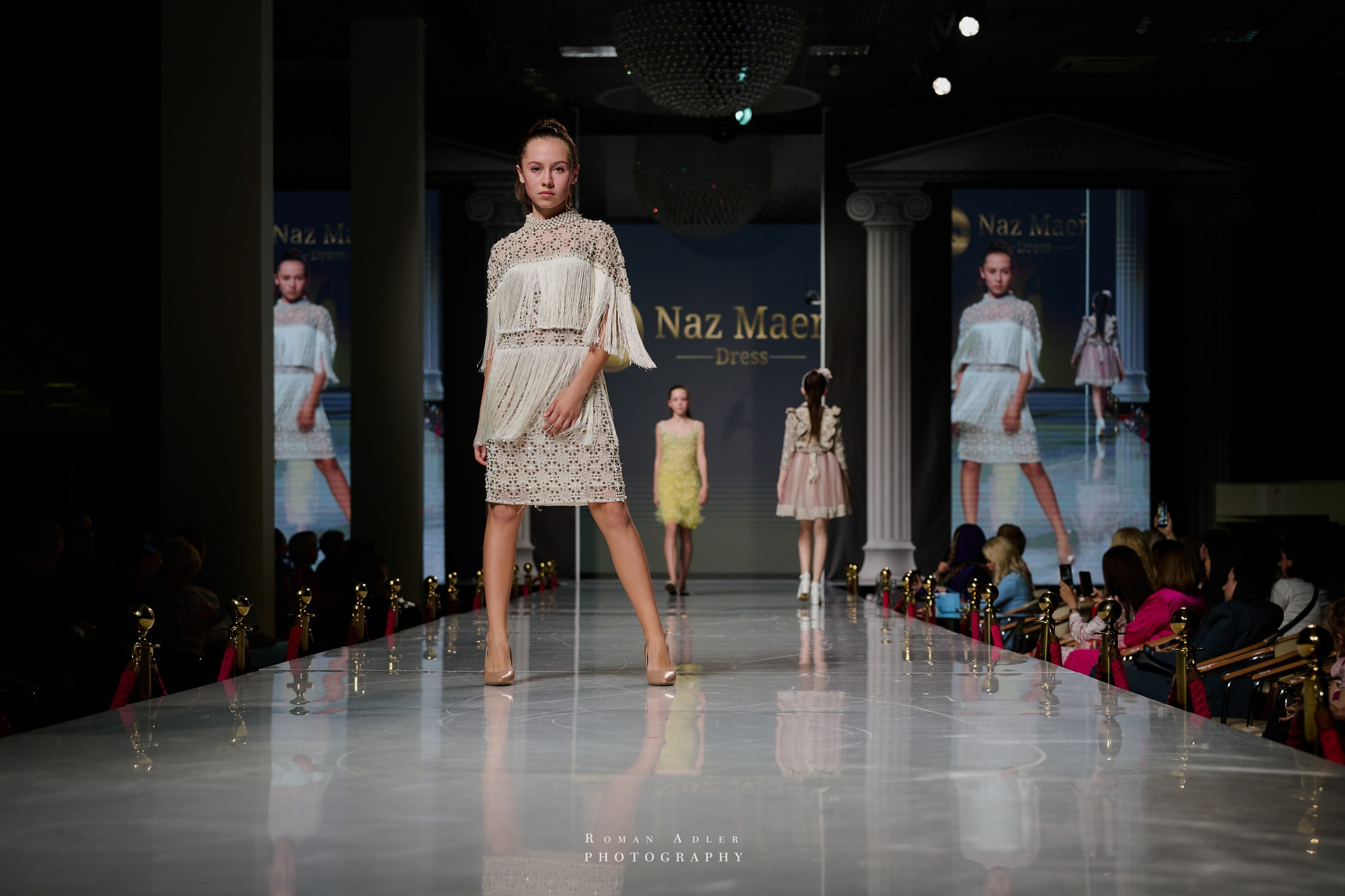 ESTET FASHION WEEK ВЕСНА — 2025. Фотограф Роман Адлер