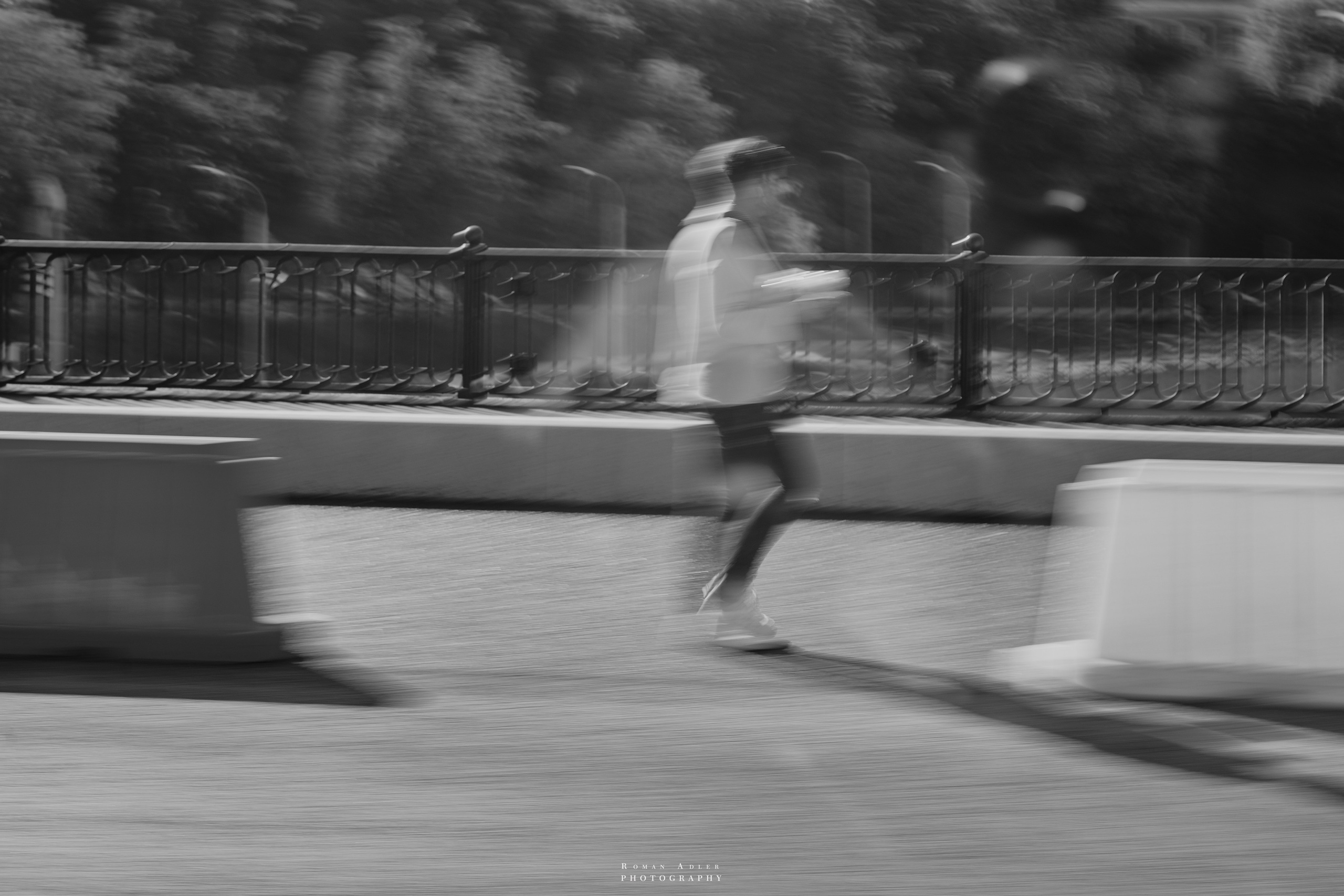 Зарисовки. Сентябрь. Москва 2024. Фотограф Роман Адлер