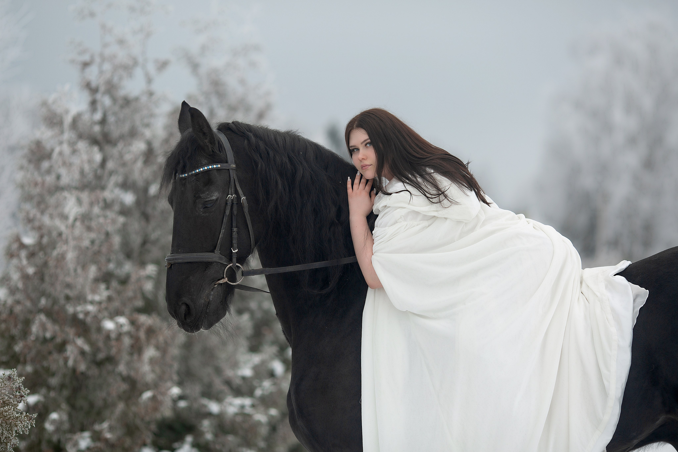 Мария и Ферзь. Фотосессия с лошадьми в Нижнем Новгороде