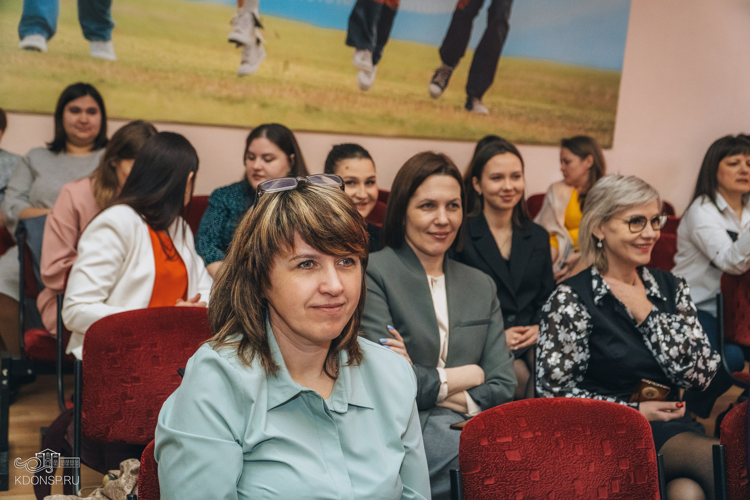 В преддверии праздника весны. Новотитаровский Дом культуры