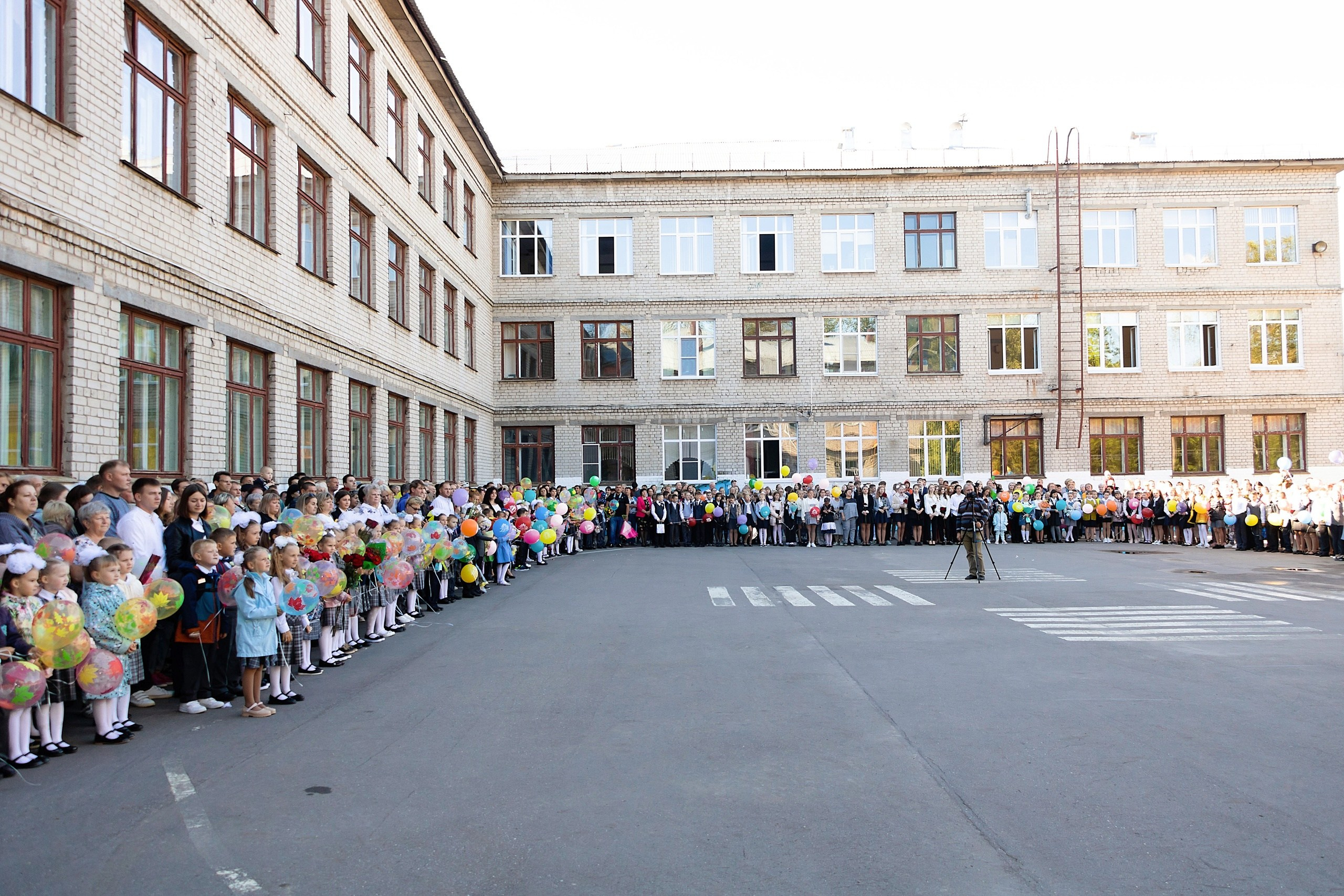 1 сентября. Выпускные альбомы «Эврика» в Нижнем Новгороде