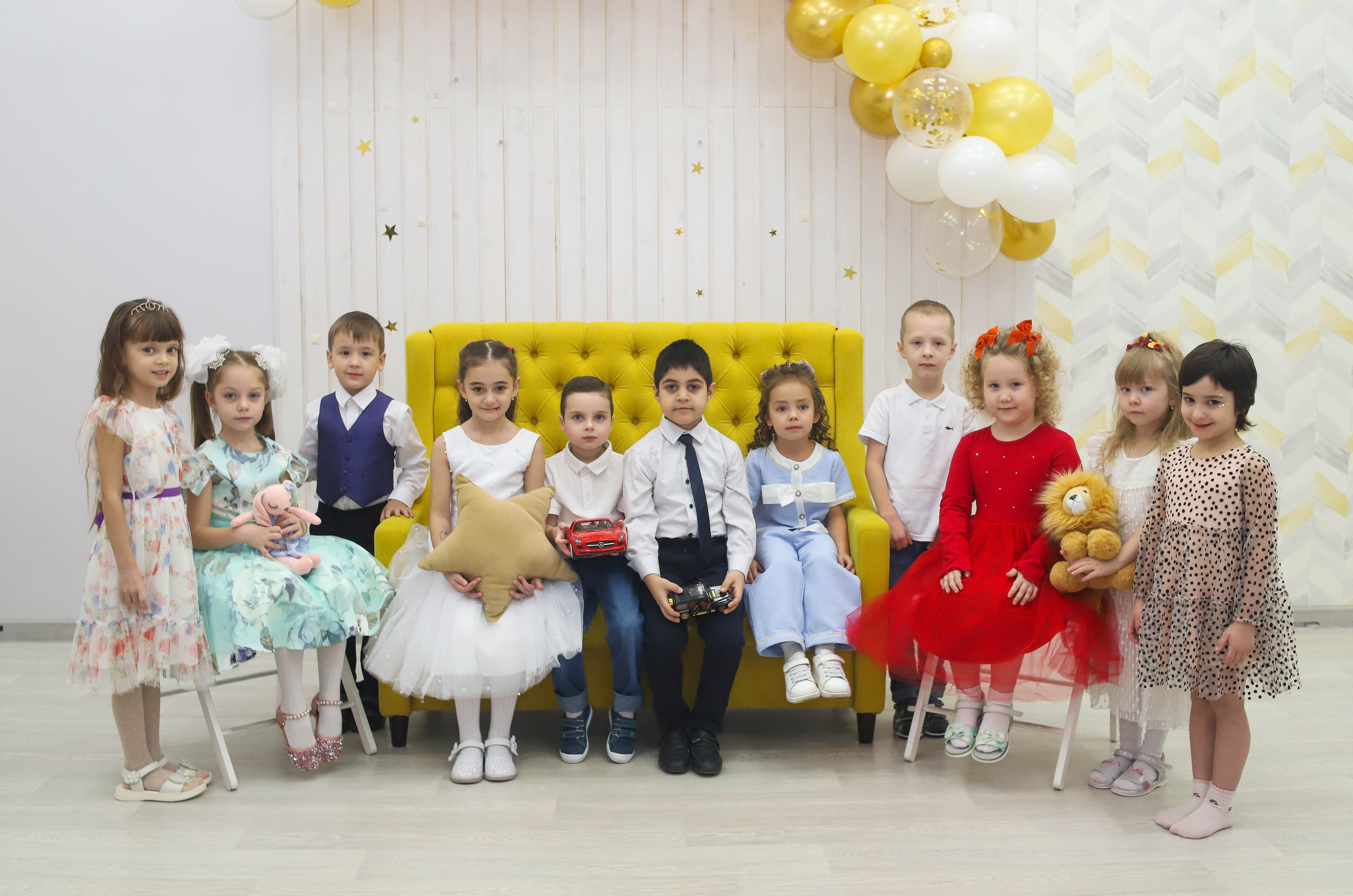 Выпускной альбом для садика. Фотограф в Сургуте Брызгунова Анастасия