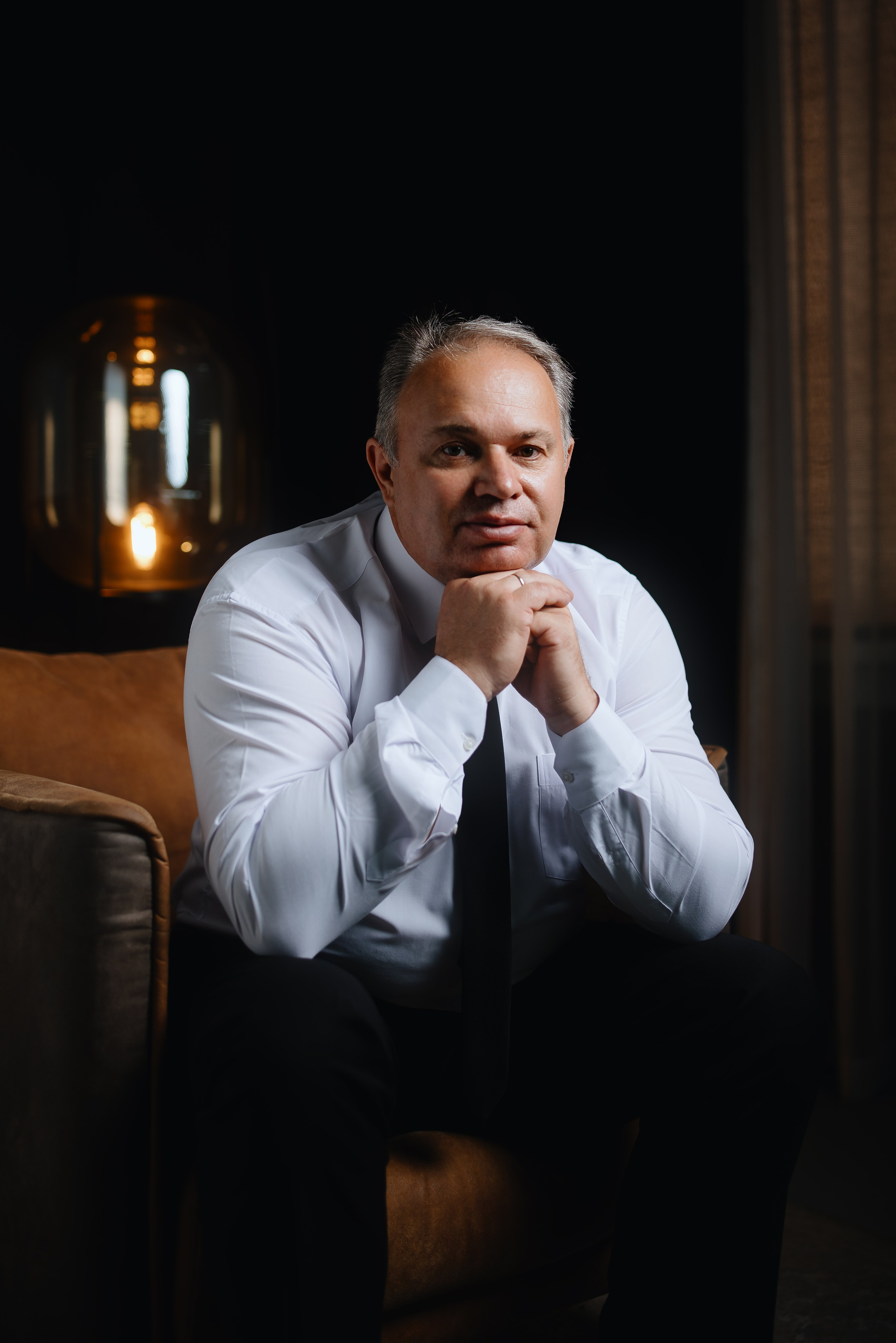 Виталий. Индивидуальный, парный и деловой фотограф в Минке Малаев Владислав