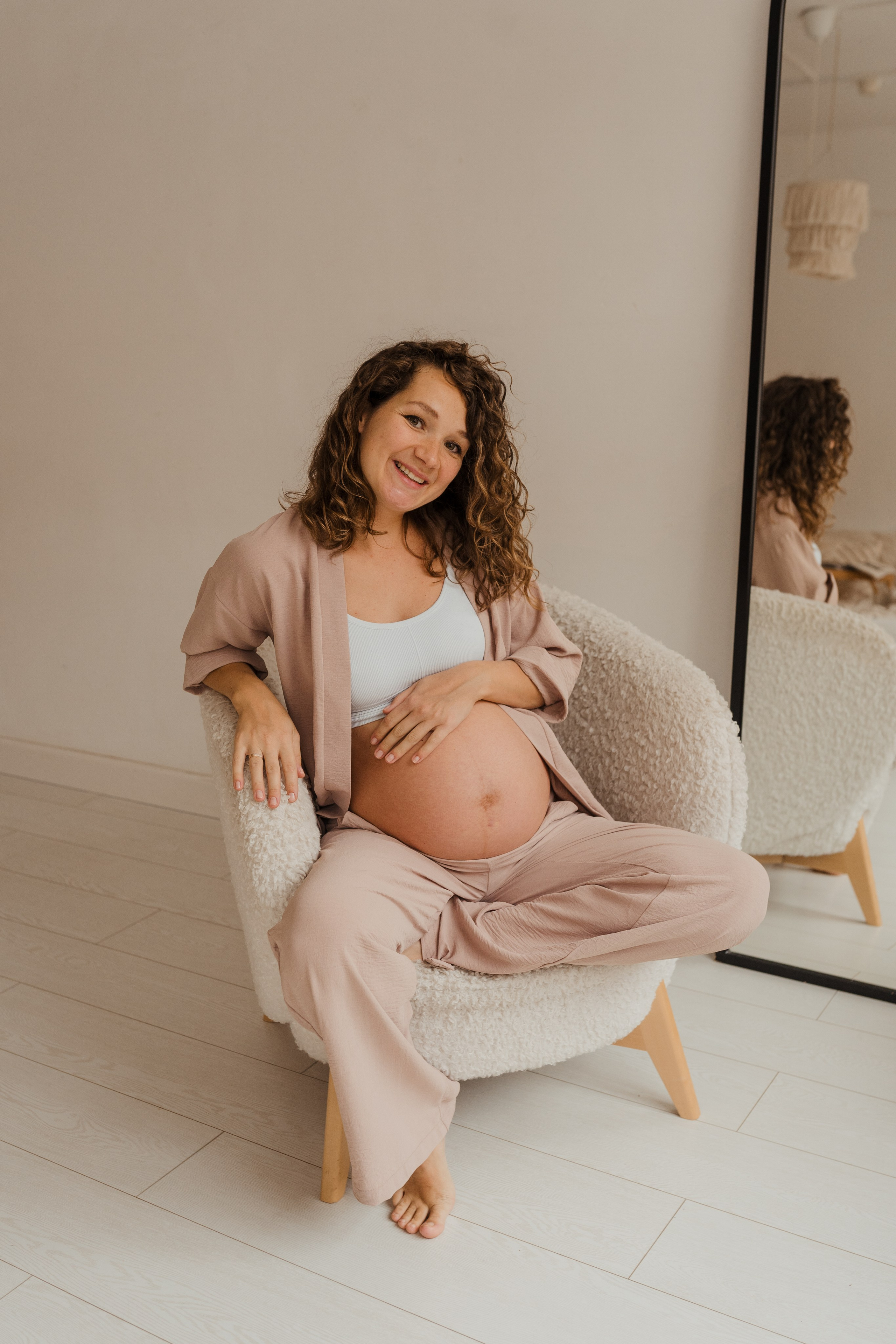 Семейная фотосессия в студии в Москве, семейный фотограф Анна Полушина. Свадебный фотограф в Москве Анна Полушина