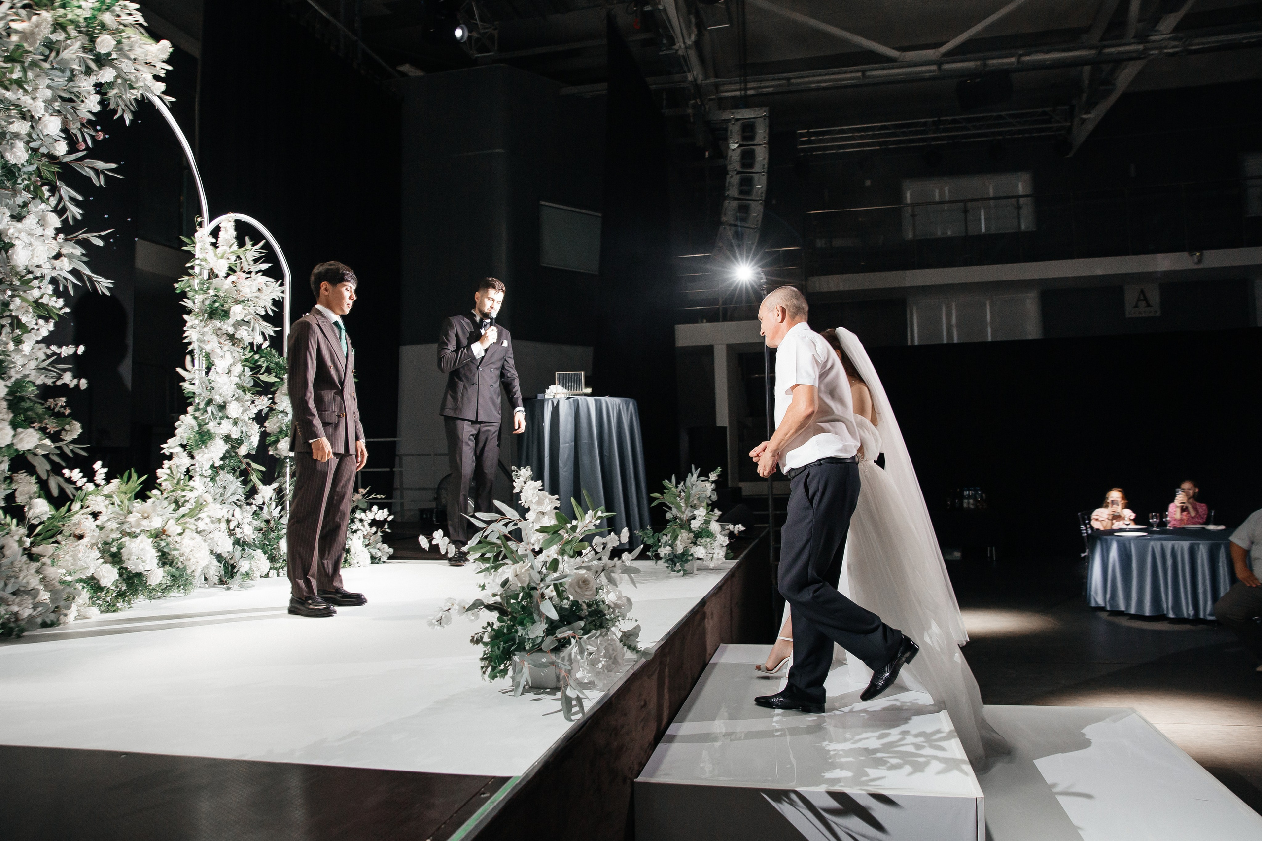 Уютная свадьба — Аскар и Катя на Марсовом поле. Свадебный фотограф в Оренбурге Илья Володьков