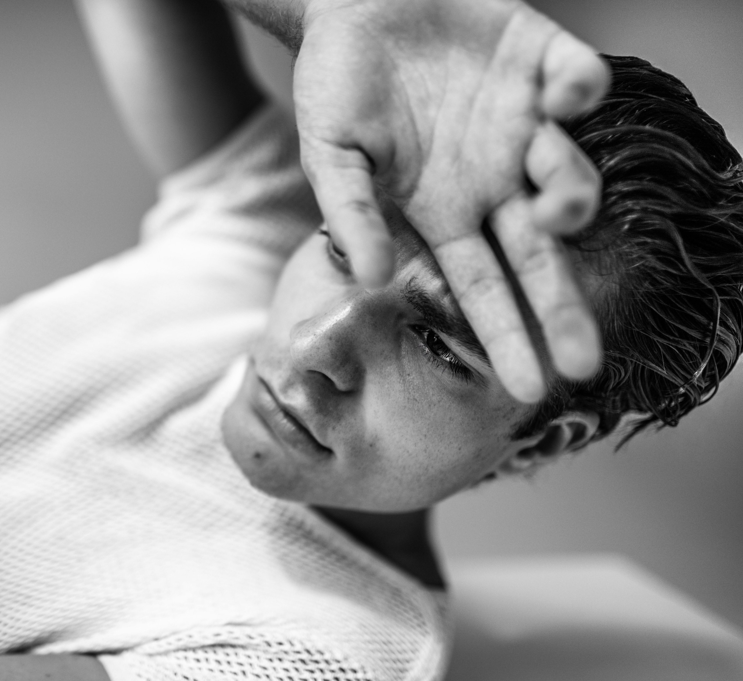 Профессиональный мужской фотограф Москва, черно-белые портреты, отличное качество!