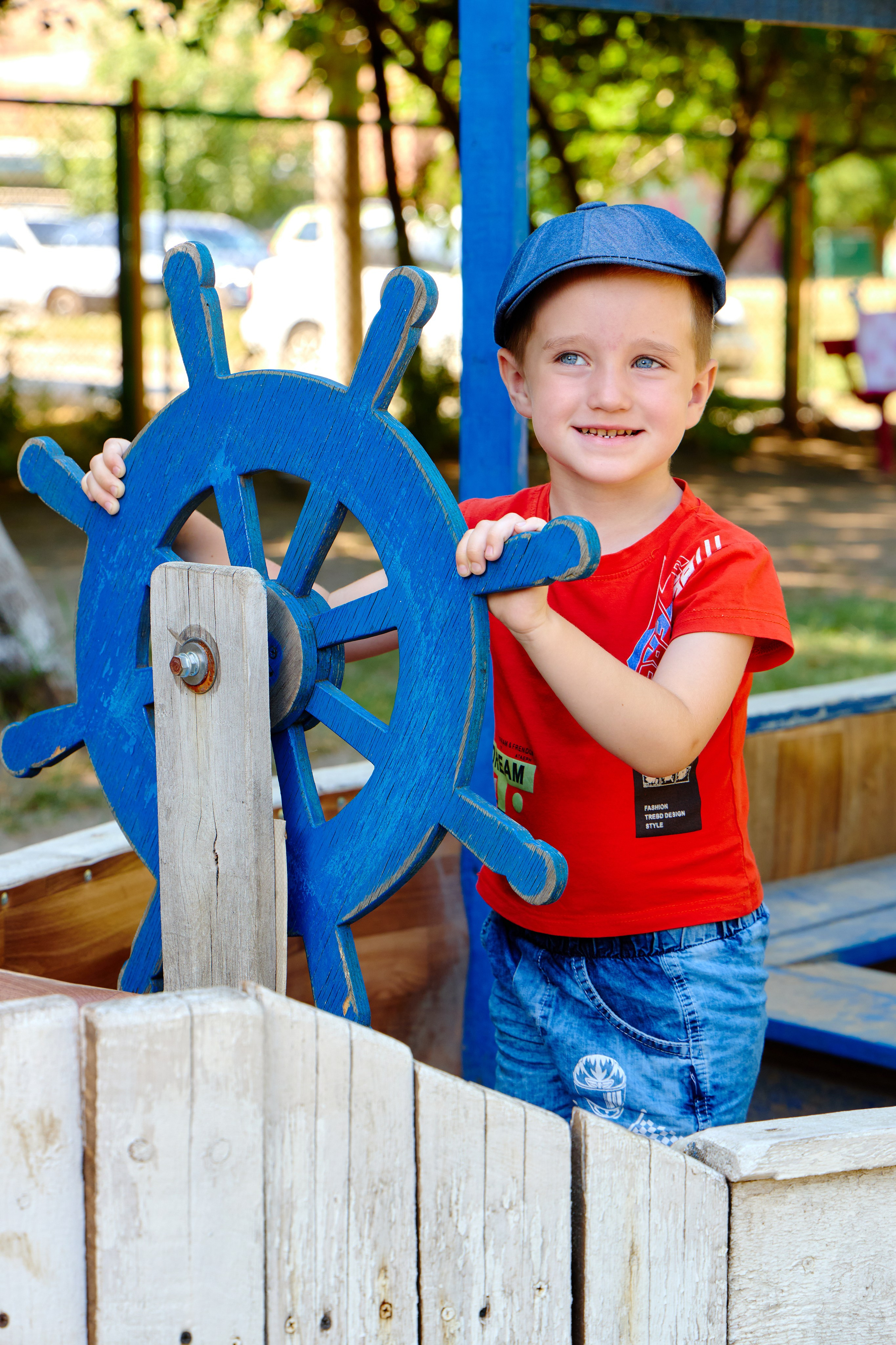 Пример летней съёмки в детском саду № 92 младшая группа Ромашки. Фотограф Выпускные альбомы Таганрог Сергей Коробченко