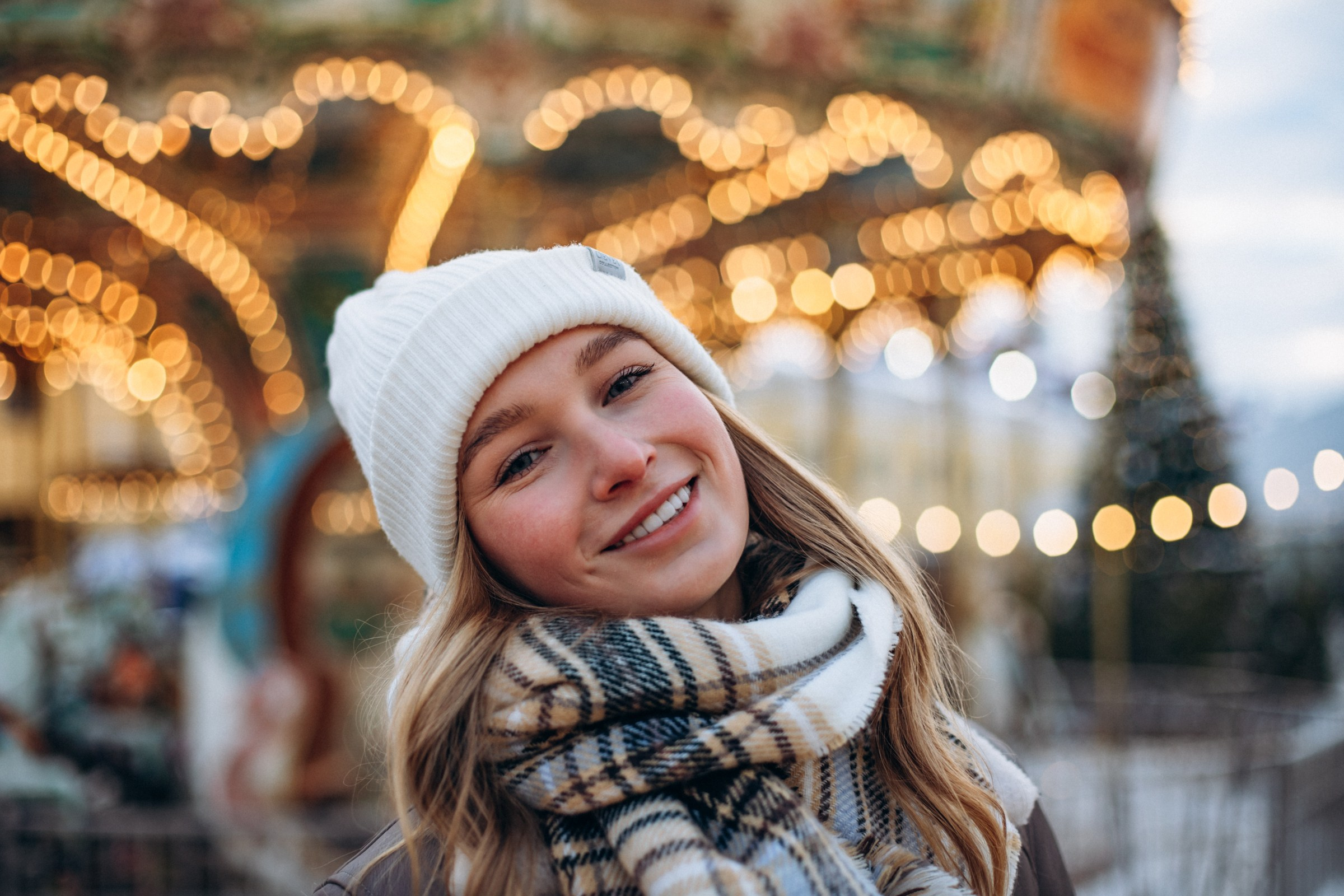 Александра в декабре. Фотопрогулка в Петербурге. Индивидуальный и семейный фотограф в Санкт-Петербурге
