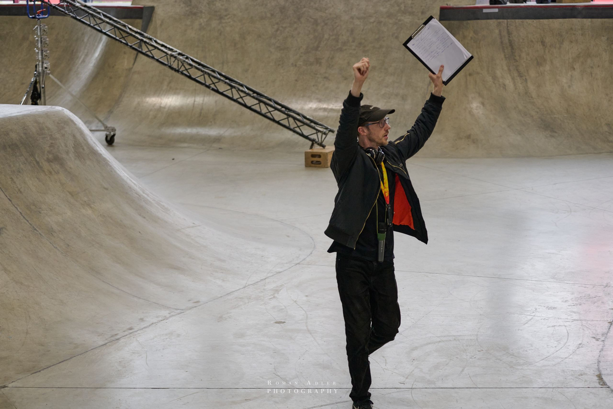 Репортаж со съёмок фильма «Своя в доску». Фотограф Роман Адлер