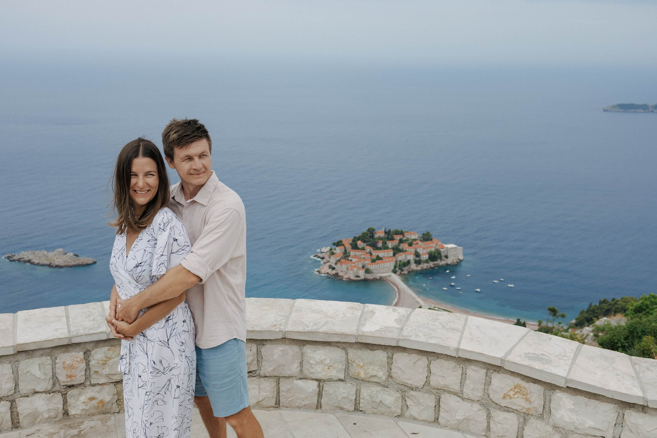 Семейный фотограф в Свети-Стефан Черногория. Федор Лемешко — Семейный и Свадебный Лайфстайл фотограф в Таиланде Дубае Грузии Армении