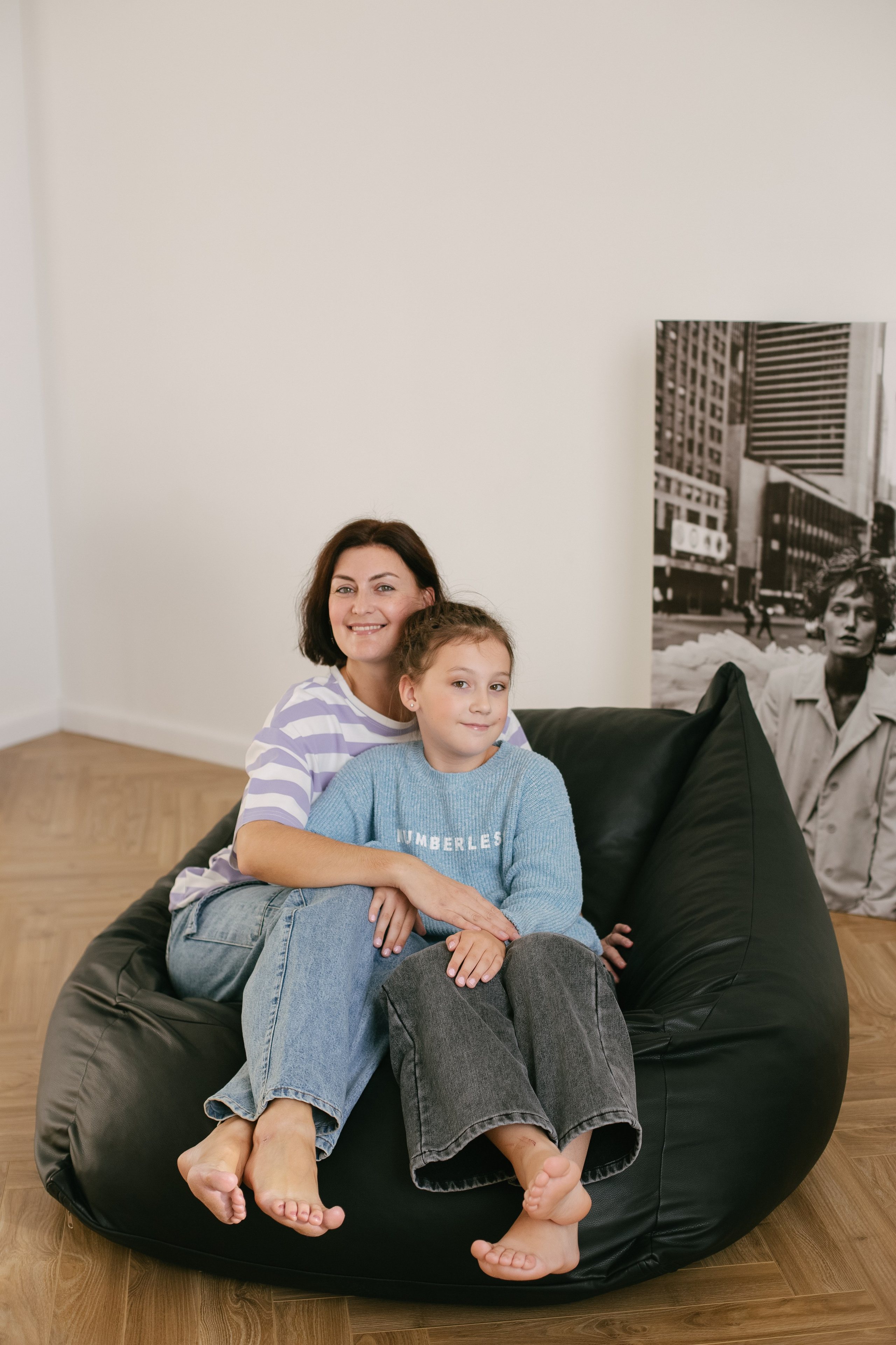 Мама и дочь. Главная