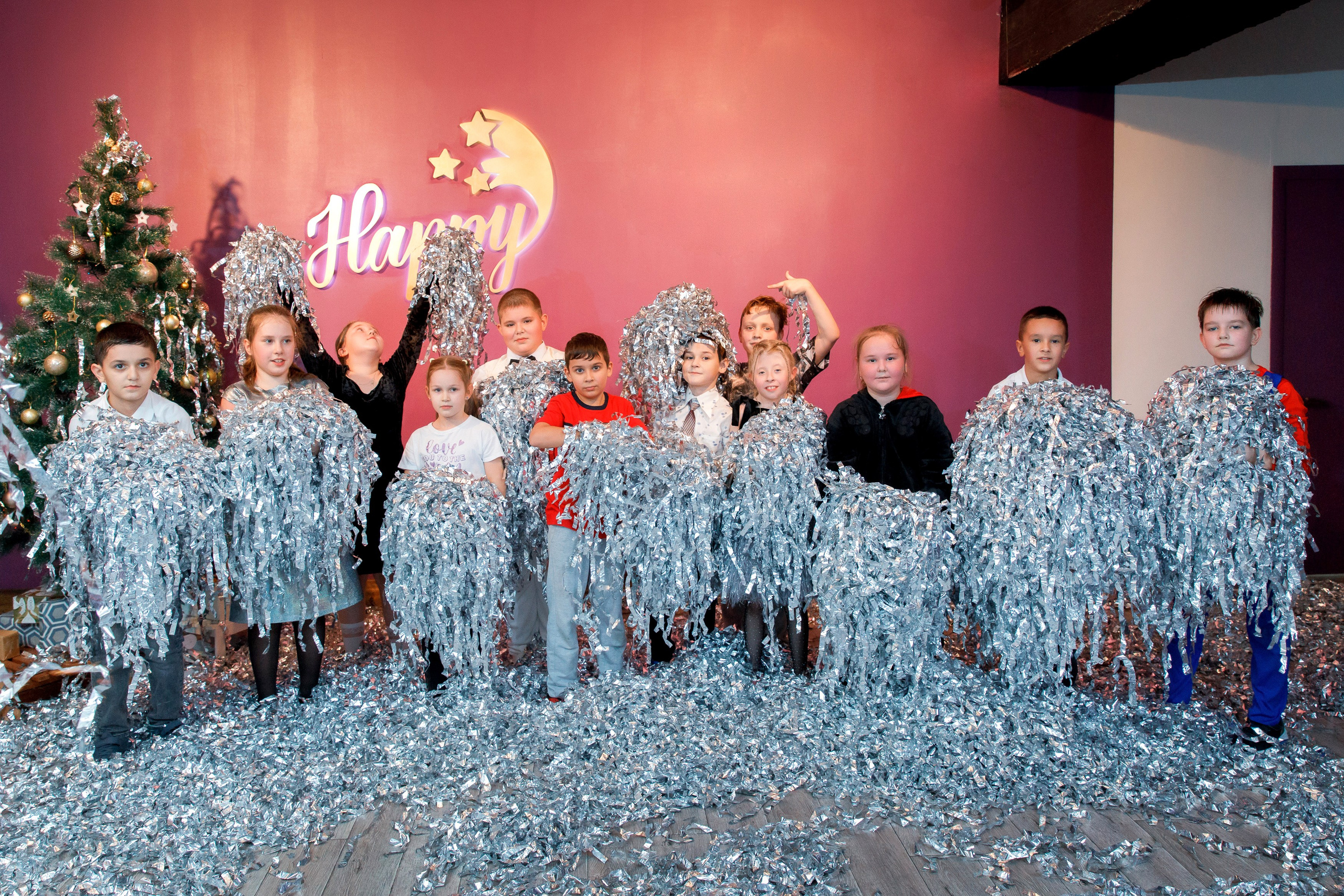 Школа «Кристалл» | Новогодняя программа. Свадебный, семейный и школьный фотограф в Сызрани Максим Баталов