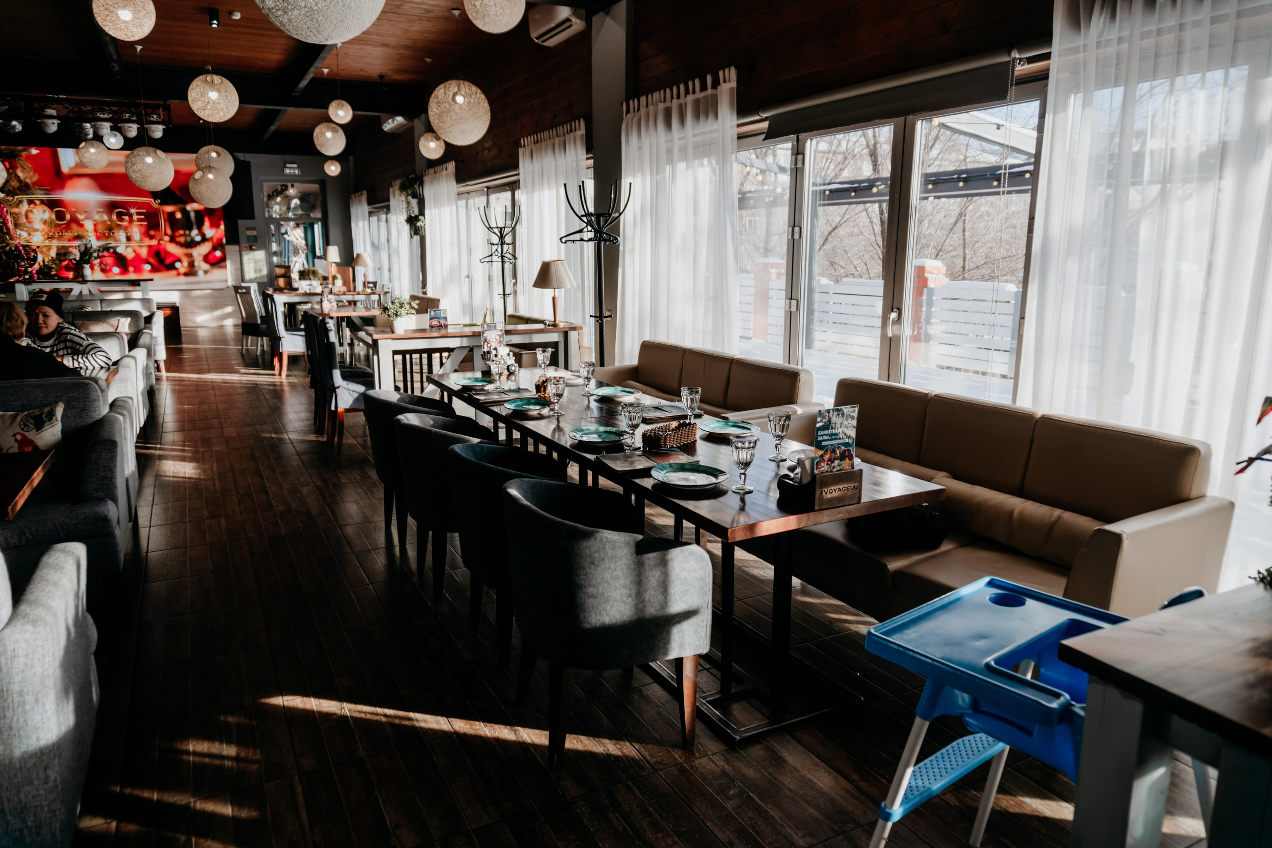 Свадебный банкет Артема и Дарьи. Ресторан «Вояж». Фотограф в Улан-Удэ. Свадебный фотограф в Улан-Удэ