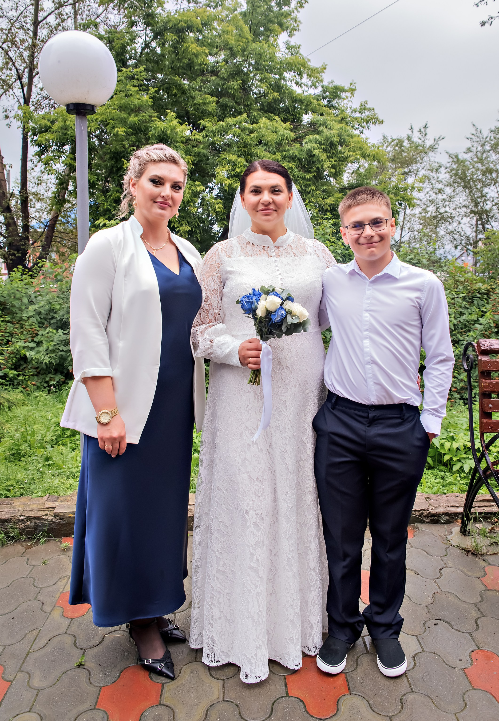 Регистрация брака, прогулка молодых (лав стори) и фото с гостями. Свадебный и семейный фотограф в Кыштыме Челябинске Марина Шигапова