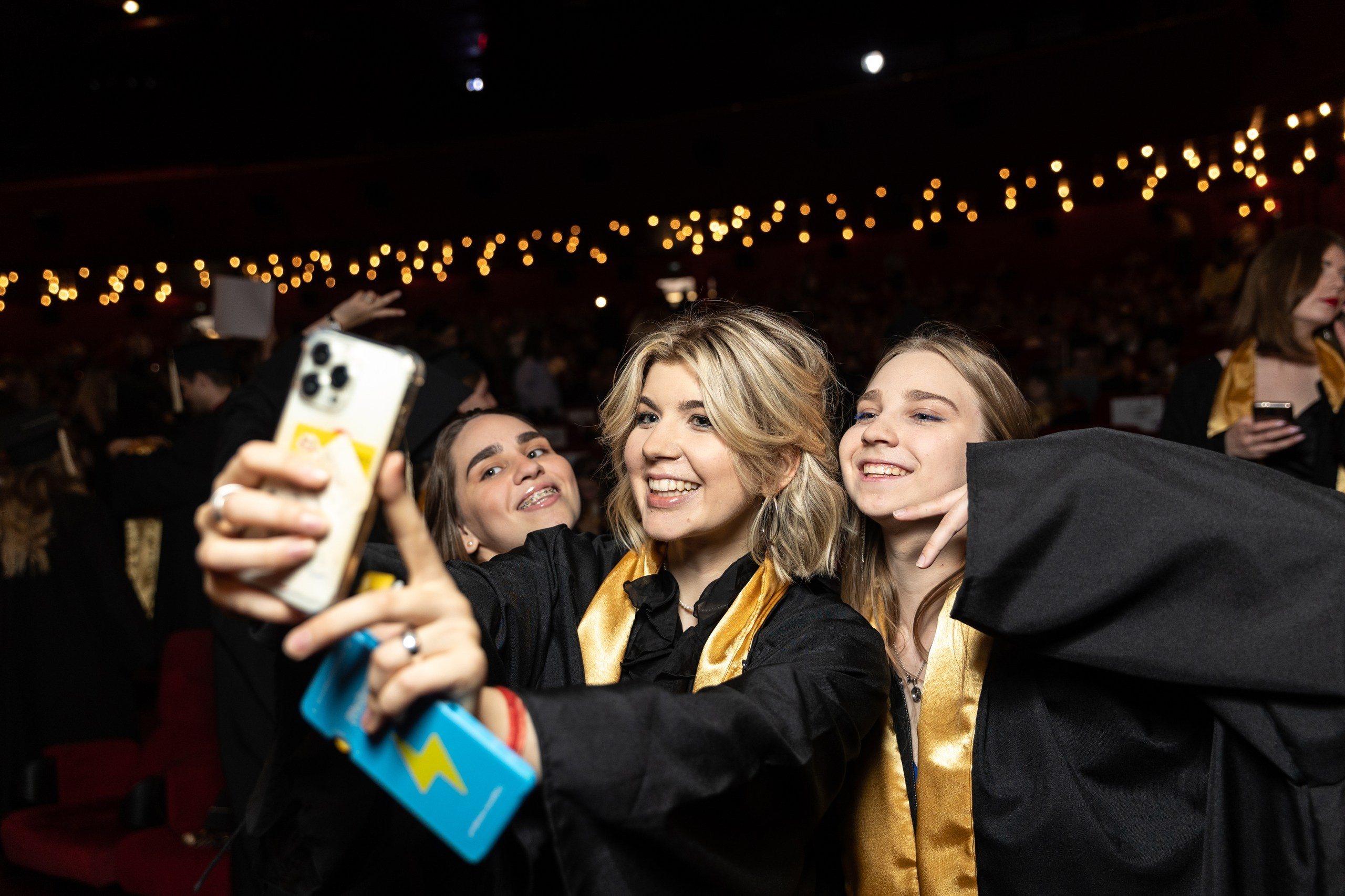 Выпускной Высшая Школа Экономики. Свадебный и семейный фотограф