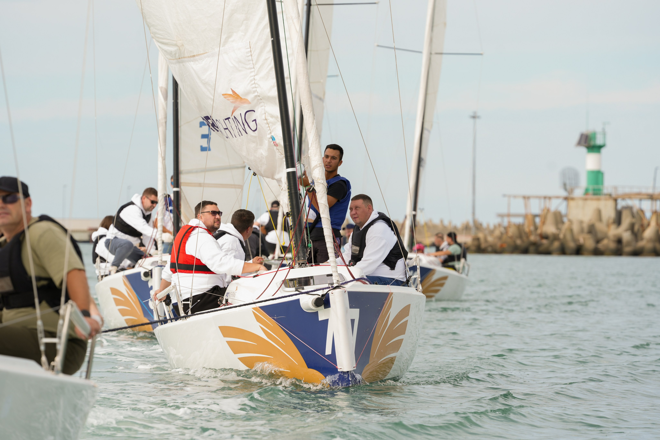 Яхтенная регата для компании Агрегатка. Репортажный фотограф в Красной Поляне и Сочи Павлюченко Екатерина