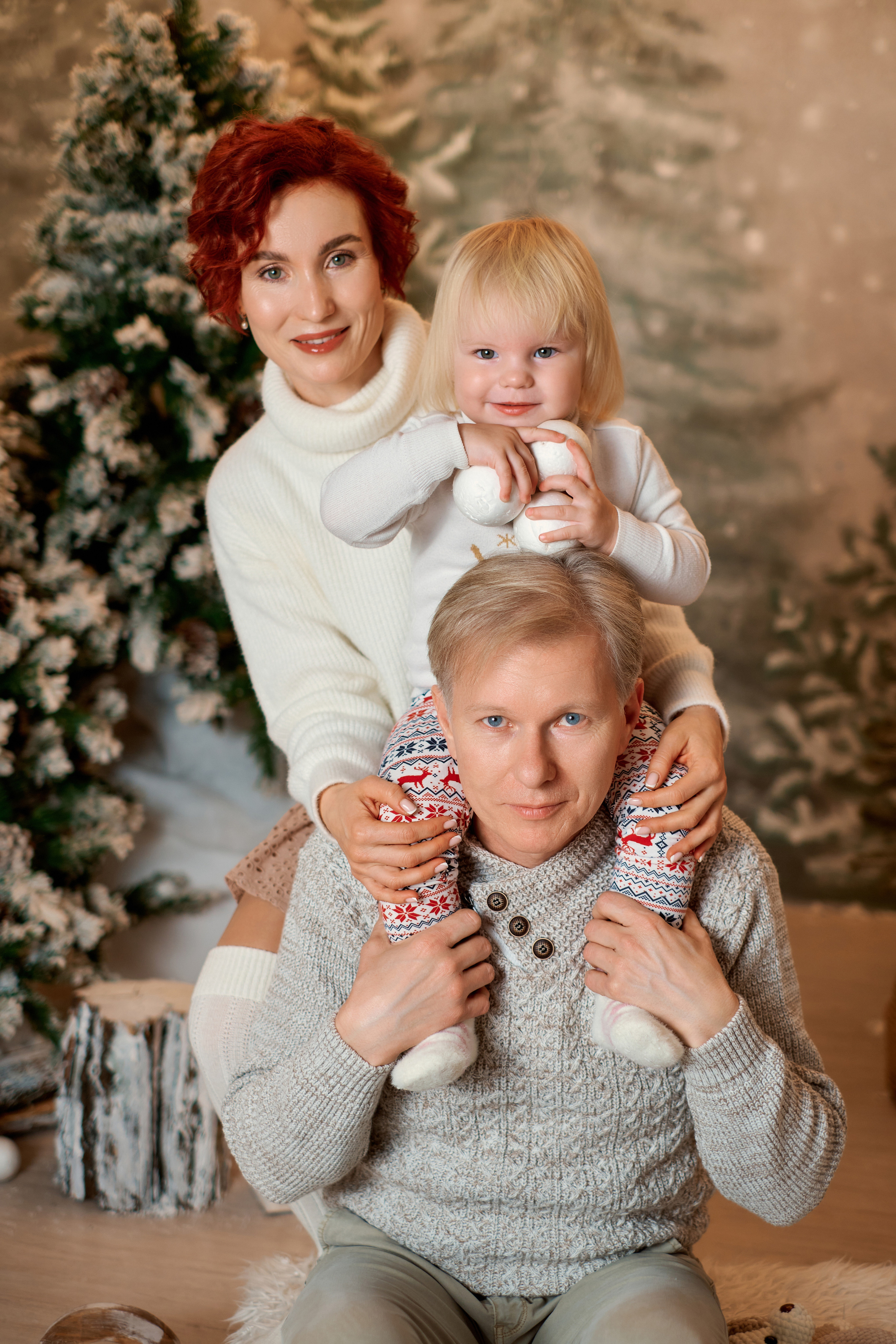 Семейная съемка. Новый год. Фотограф Таганрог Анна Трайжон