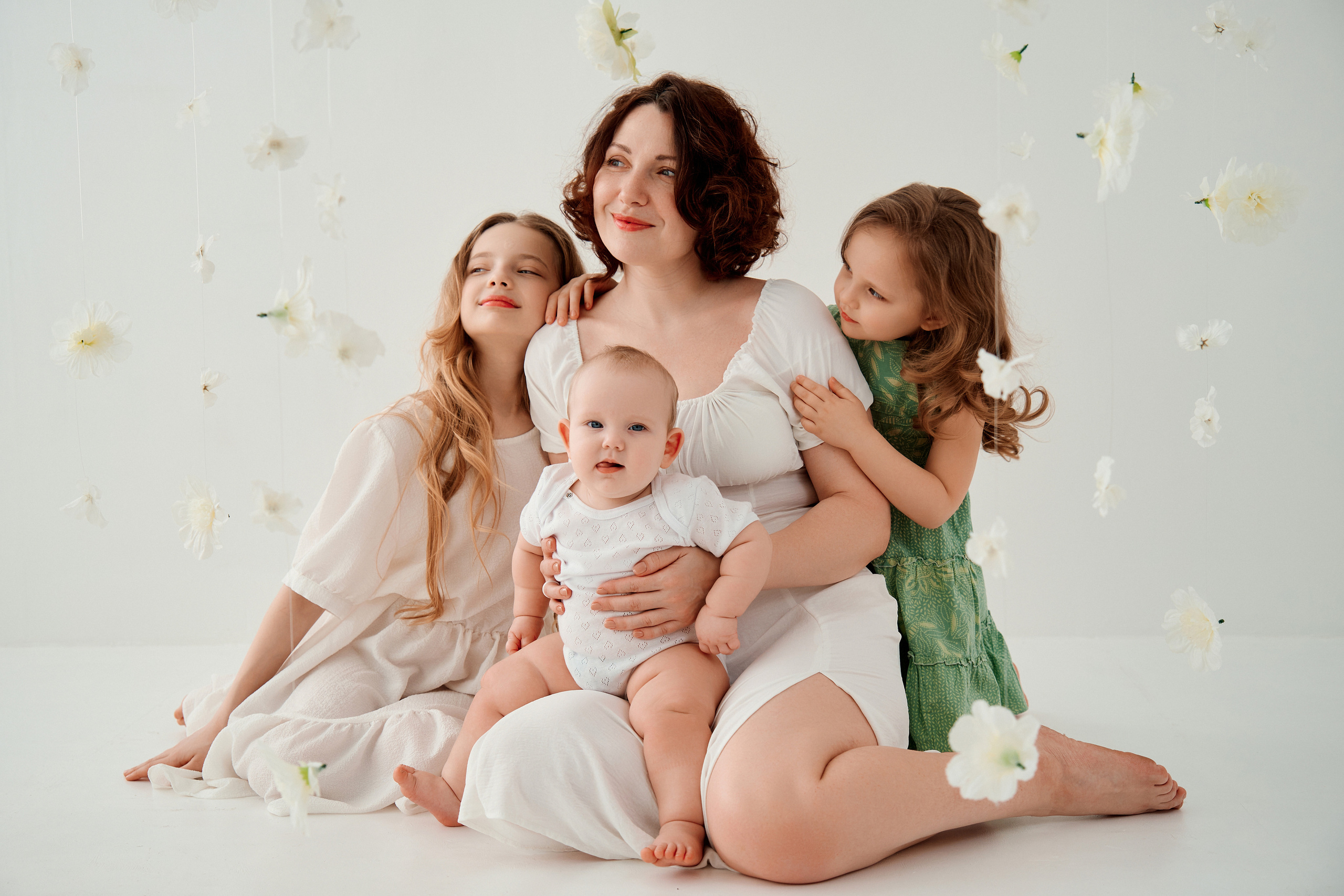 Весенняя фотосессия с дочками. Фотограф Таганрог Анна Трайжон