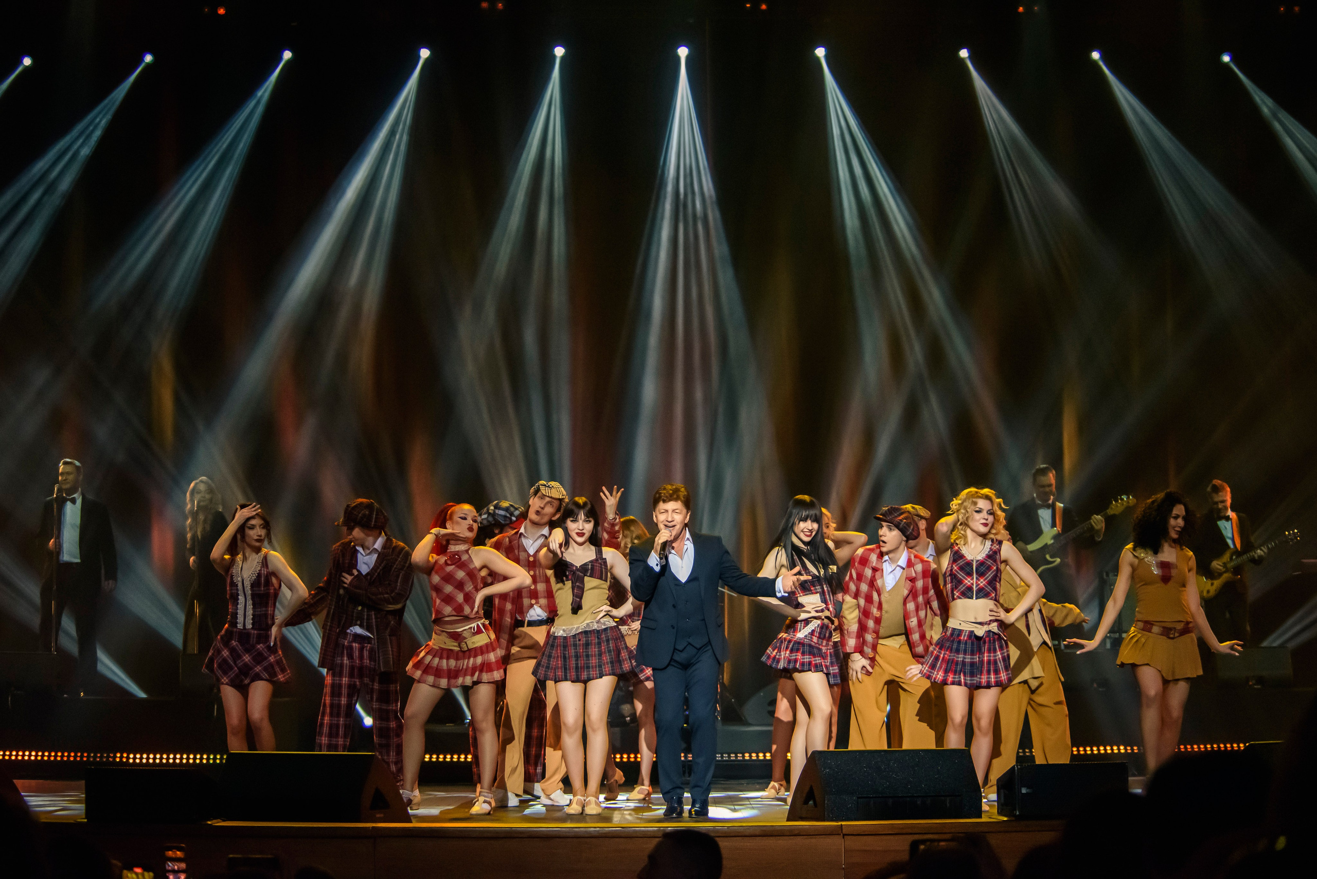 Лариса Рубальская «40 лет с песней по жизни» — Крокус Сити Холл. Бренд-фотограф для экспертов и блогеров в Москве Влада Горбовская