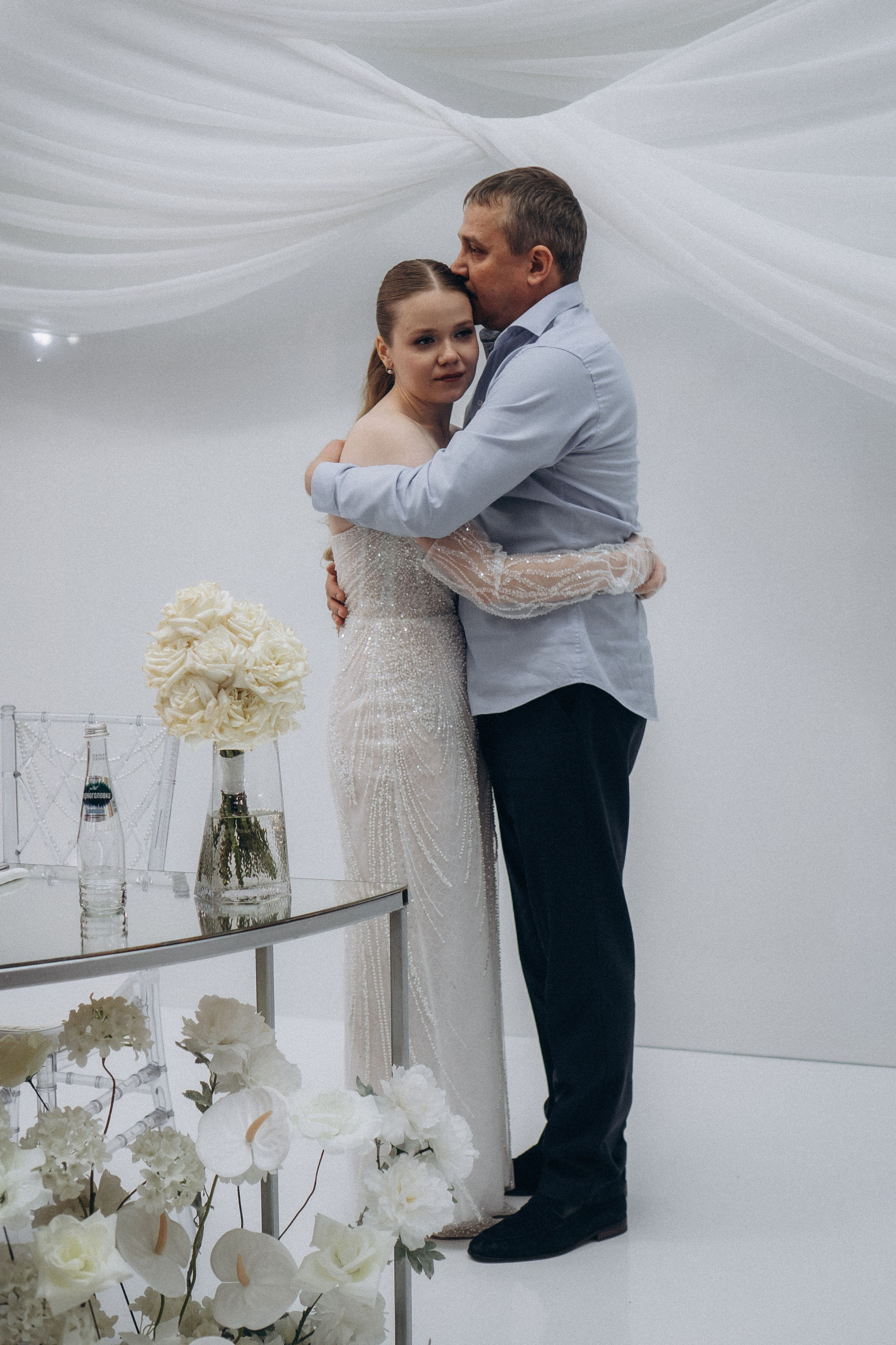 СВАДЕБНАЯ СЬЕМКА СБОРОВ В ОТЕЛЕ И ВЫЕЗД НА ЦЕРЕМОНИЮ (СНЯТО В СИБИРЕ В НИЖНЕВАРТОВСКЕ). Профессиональный фотограф, Санкт-Петербург — Виктория Богомолова