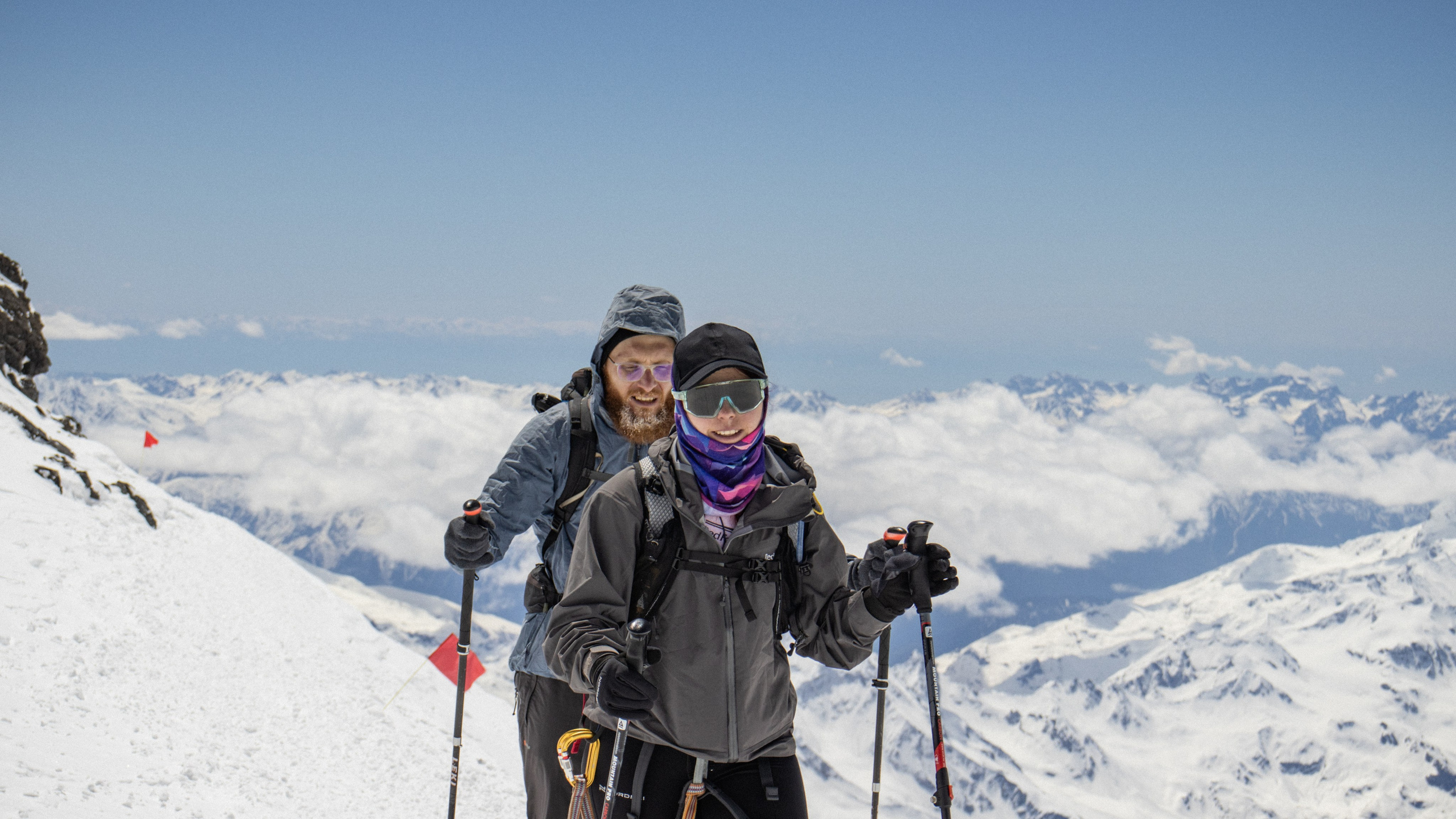 Скайранинг. Фотограф на трекинг и восхождение Эльбрус, Приэльбрусье. Елизавета Бобок