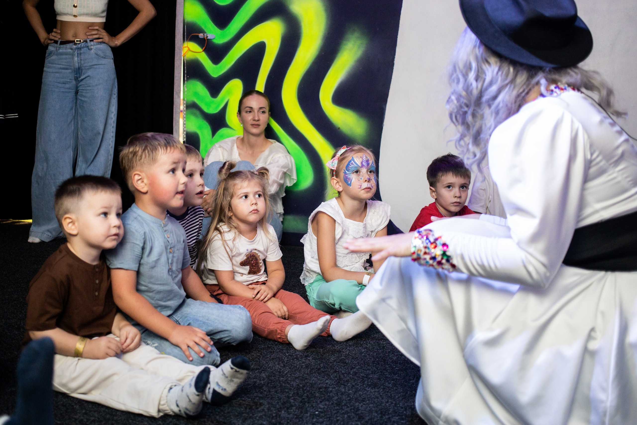 Марату 5. Фотографии с любовью