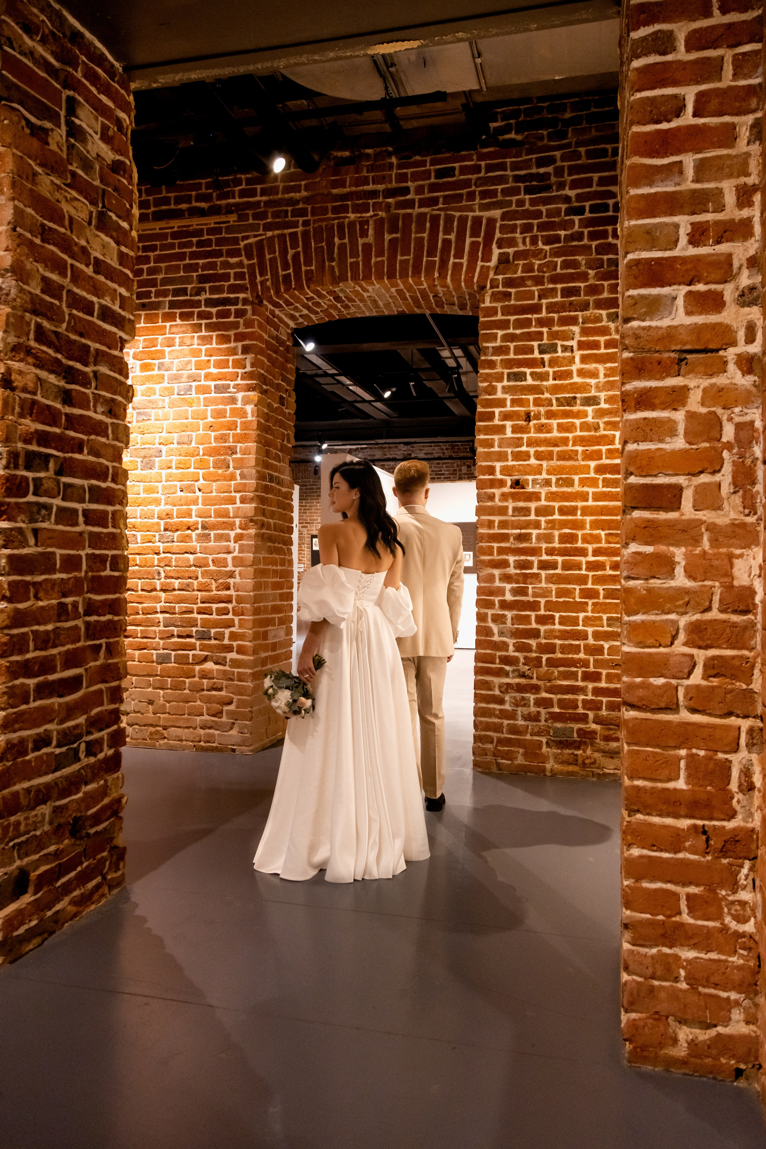 Галлерея «Главный проспект». Свадебный и семейный фотограф Екатеринбург Настя Саедгалина