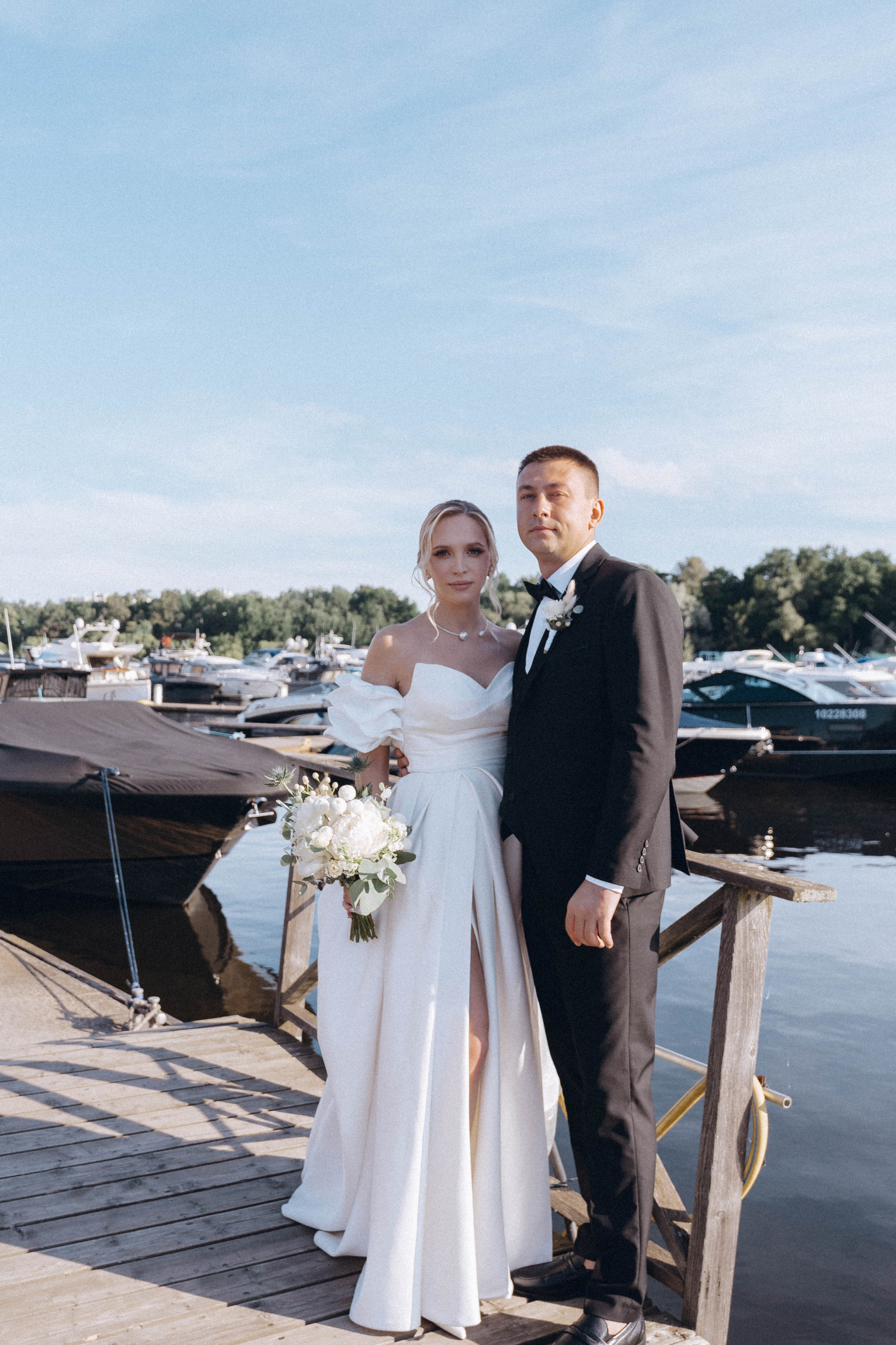 СВАДЕНБНАЯ СЬЕМКА НА КАТЕРЕ ПО КАНАЛАМ САНКТ-ПЕТЕРБУРГА И В АКВАТОРИИ НЕВЫ. Профессиональный фотограф, Санкт-Петербург — Виктория Богомолова