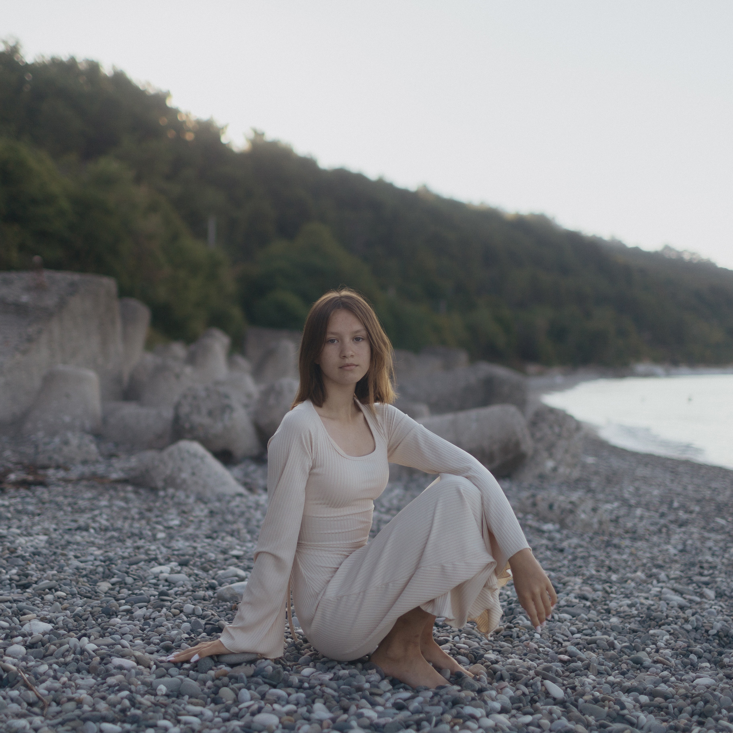 Дикий пляж в Гагре 6т. RetroChic Фото