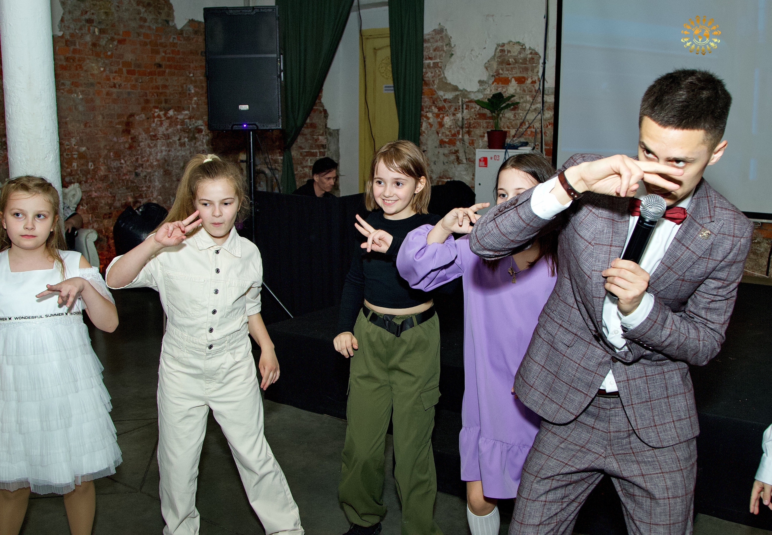 Выпускной 2023 (4-й класс, ММШ). Клуб Royal. Москва. Репортажная съемка в Москве и области. Анималистика