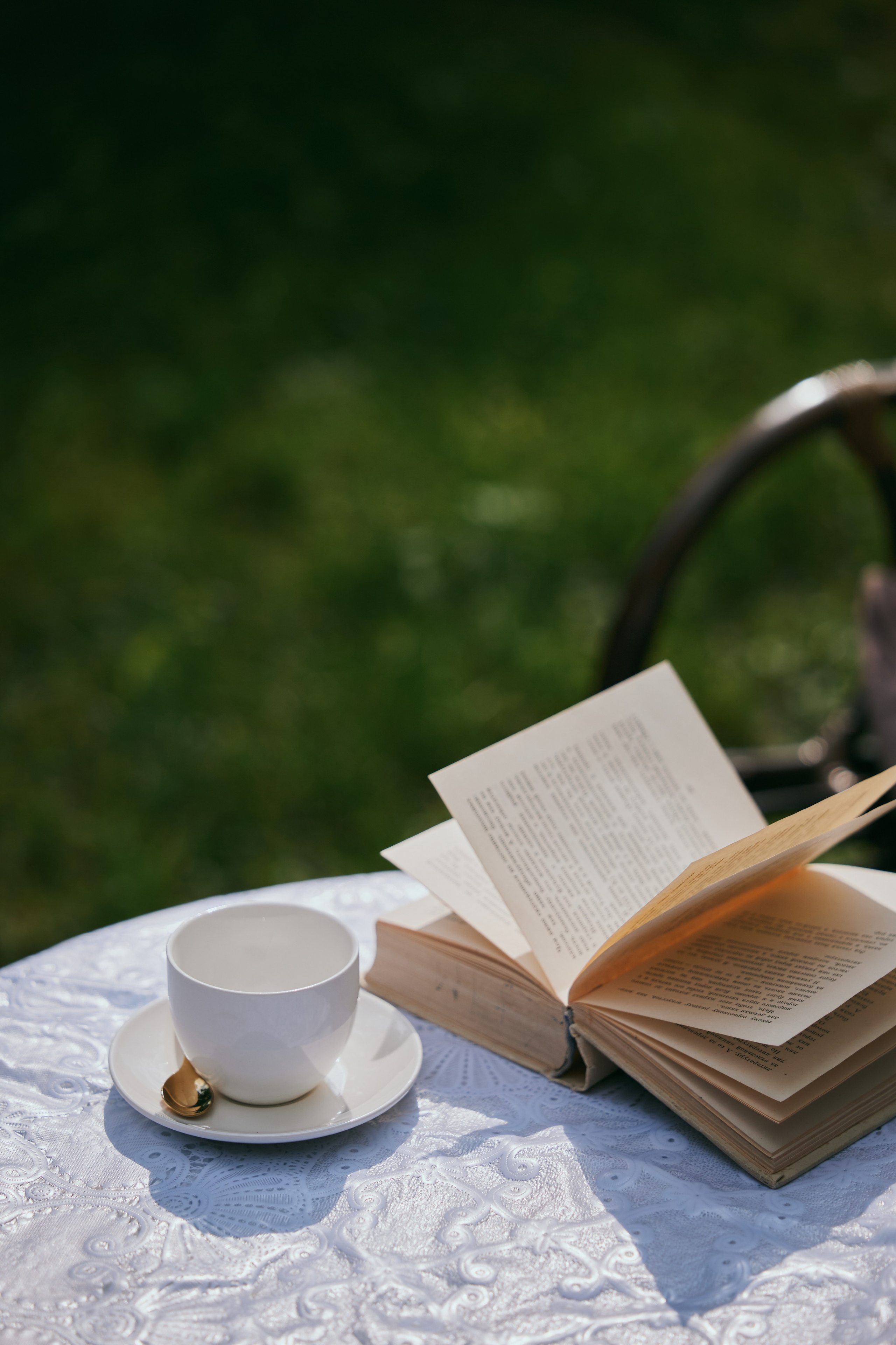 Завтрак в шляпках. Фотограф и видеограф в Кургане Леонид Корнильев