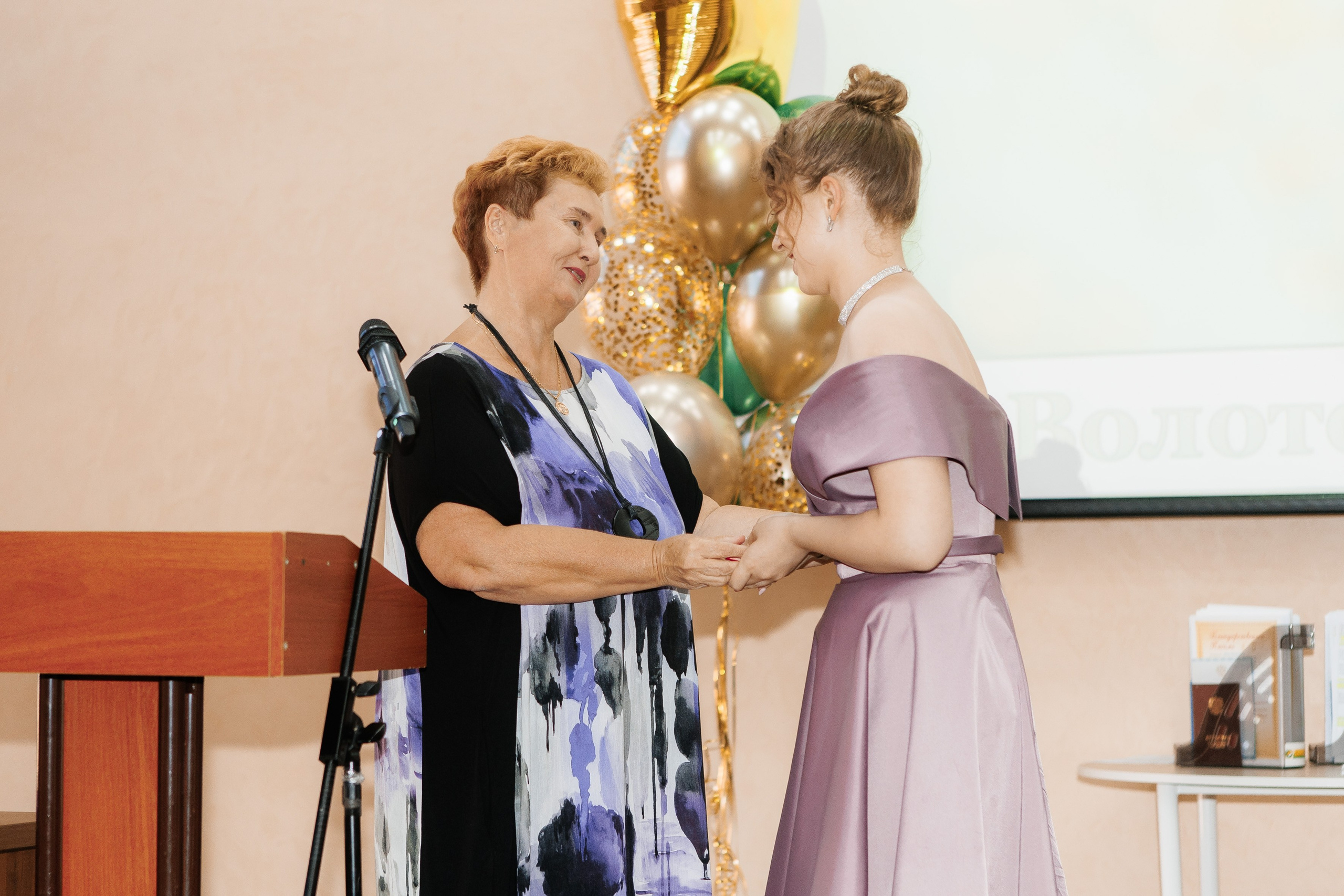 Выпускной Гимназия 12 2024 г. Свадебный и портретный Фотограф в Липецке Дмитрий Котюков