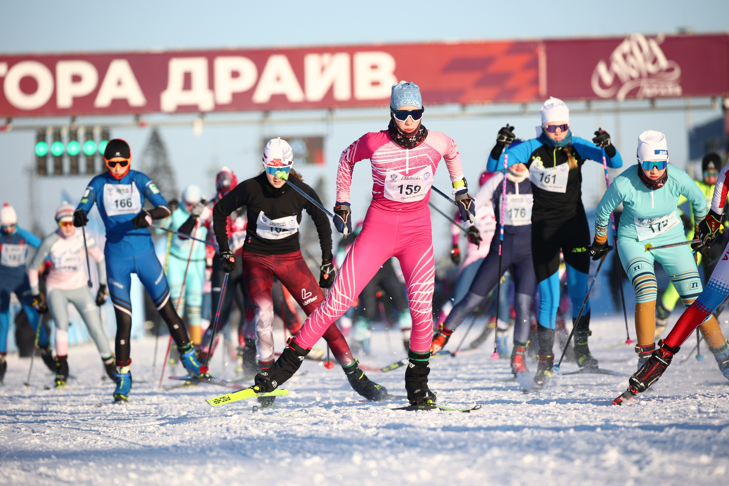 Лыжня России Игора Драйв 2025. Спортивный фотограф в Санкт-Петербурге Илья Vacool