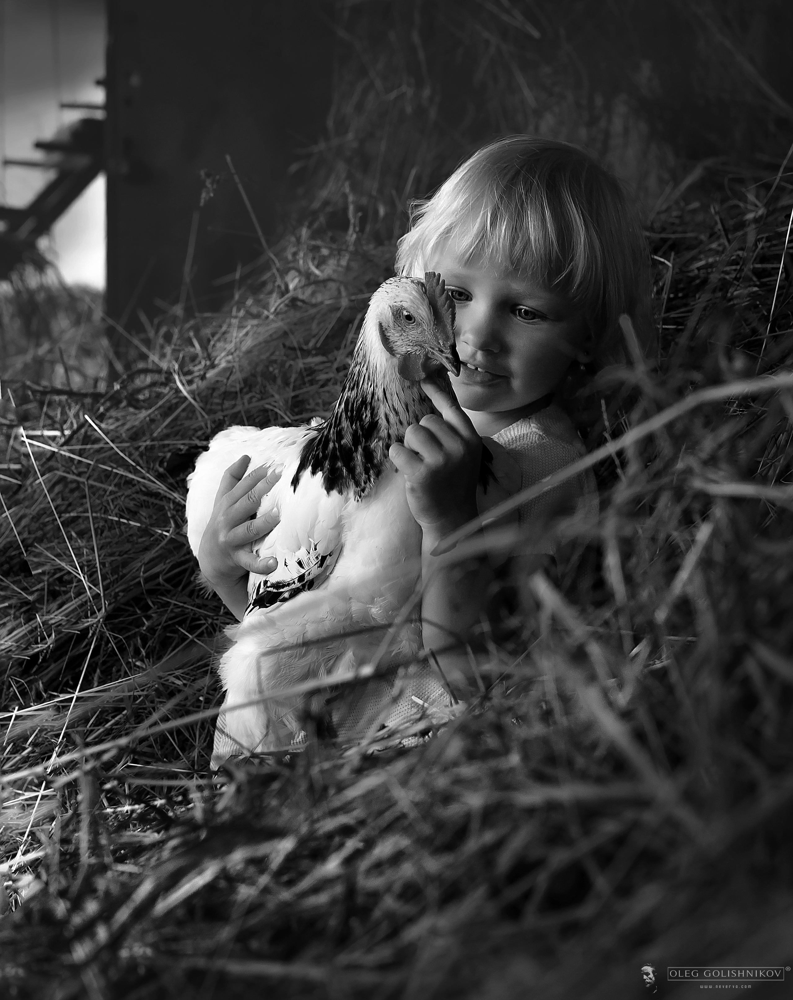 Черно-белая фотосъемка. B&W съемка в Москве. ЧБ фотограф Олег Голишник. Арт-фотограф Олег Голишников. Творческая мастерская