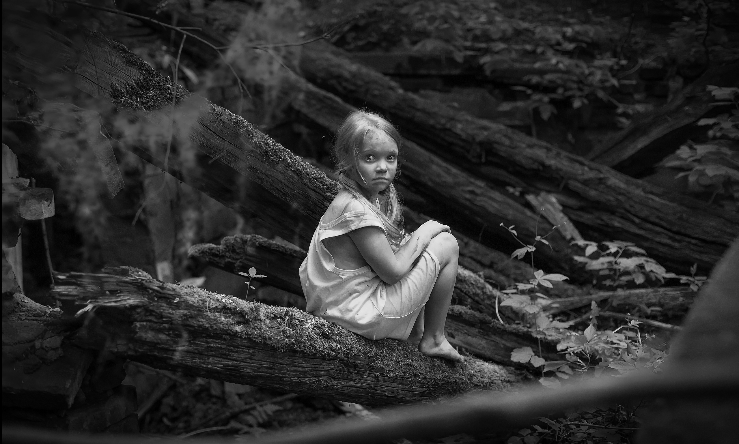 Черно-белая фотосъемка. B&W съемка в Москве. ЧБ фотограф Олег Голишник. Арт-фотограф Олег Голишников. Творческая мастерская
