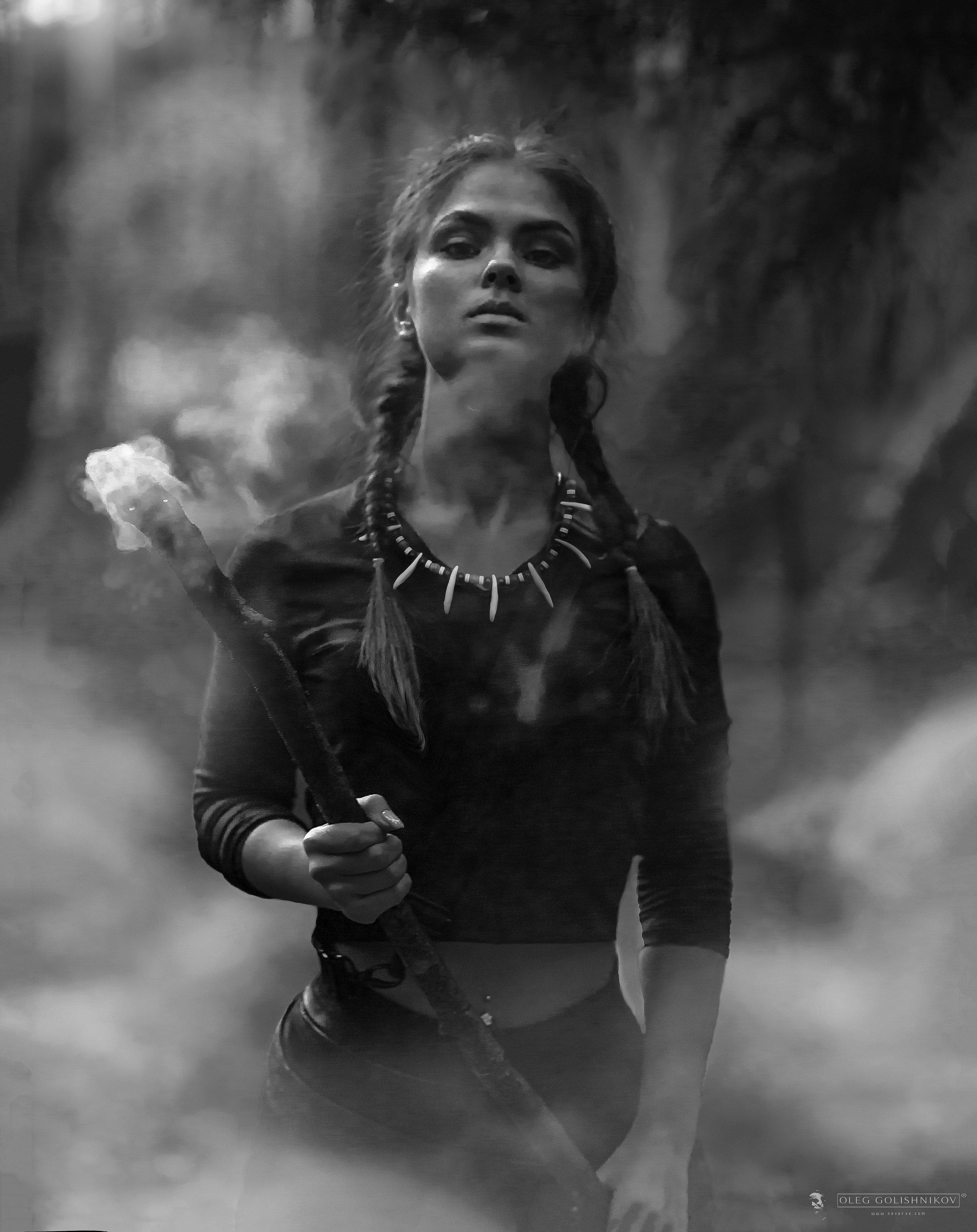 Черно-белая фотосъемка. B&W съемка в Москве. ЧБ фотограф Олег Голишник. Арт-фотограф Олег Голишников. Творческая мастерская