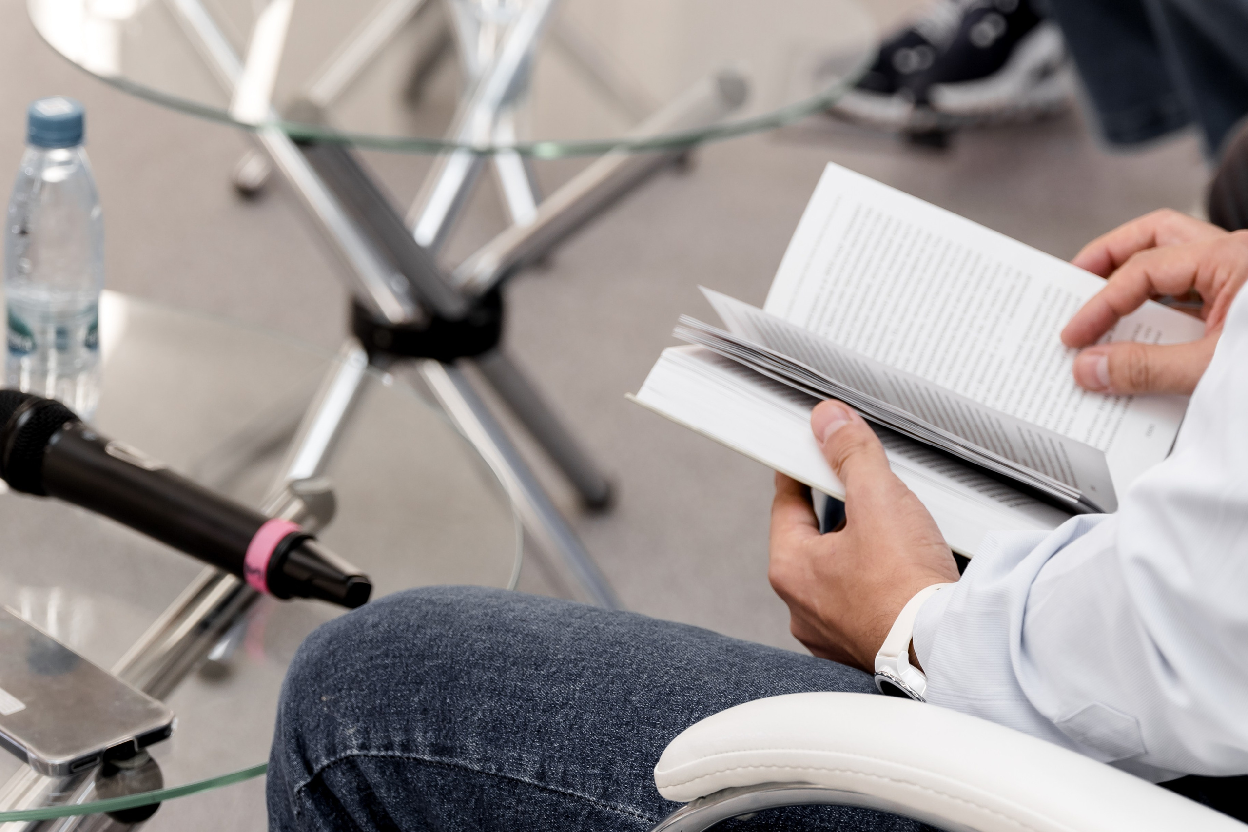 Презентация книги " В глубинах разума и веры. Гении науки о Боге». Свадебный/Портретный фотограф снимаю в Москве