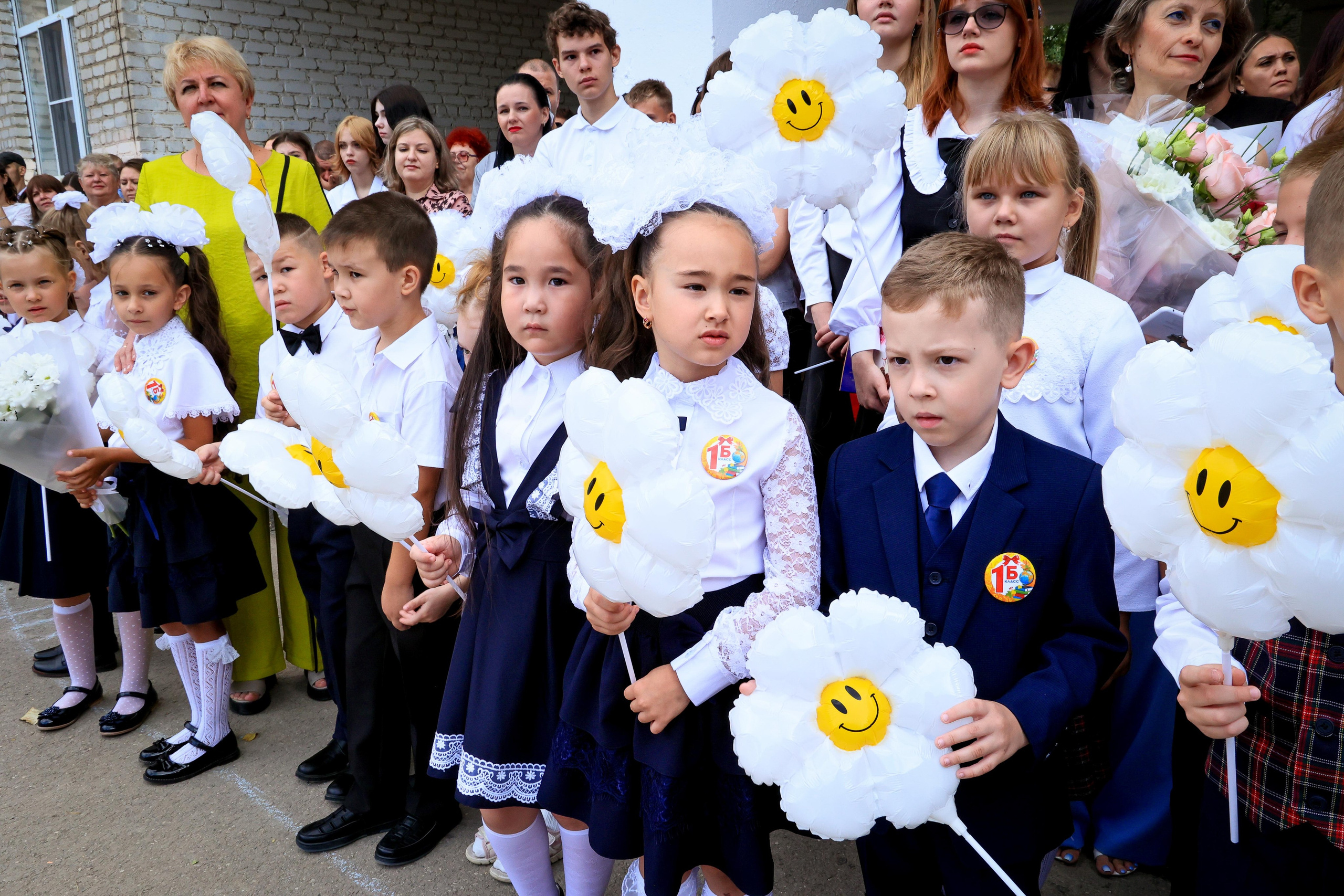 ШКОЛА 1 СЕНТЯБРЯ. Свадебный фотограф — видеограф в г. Астрахань Екатерина Юмашева