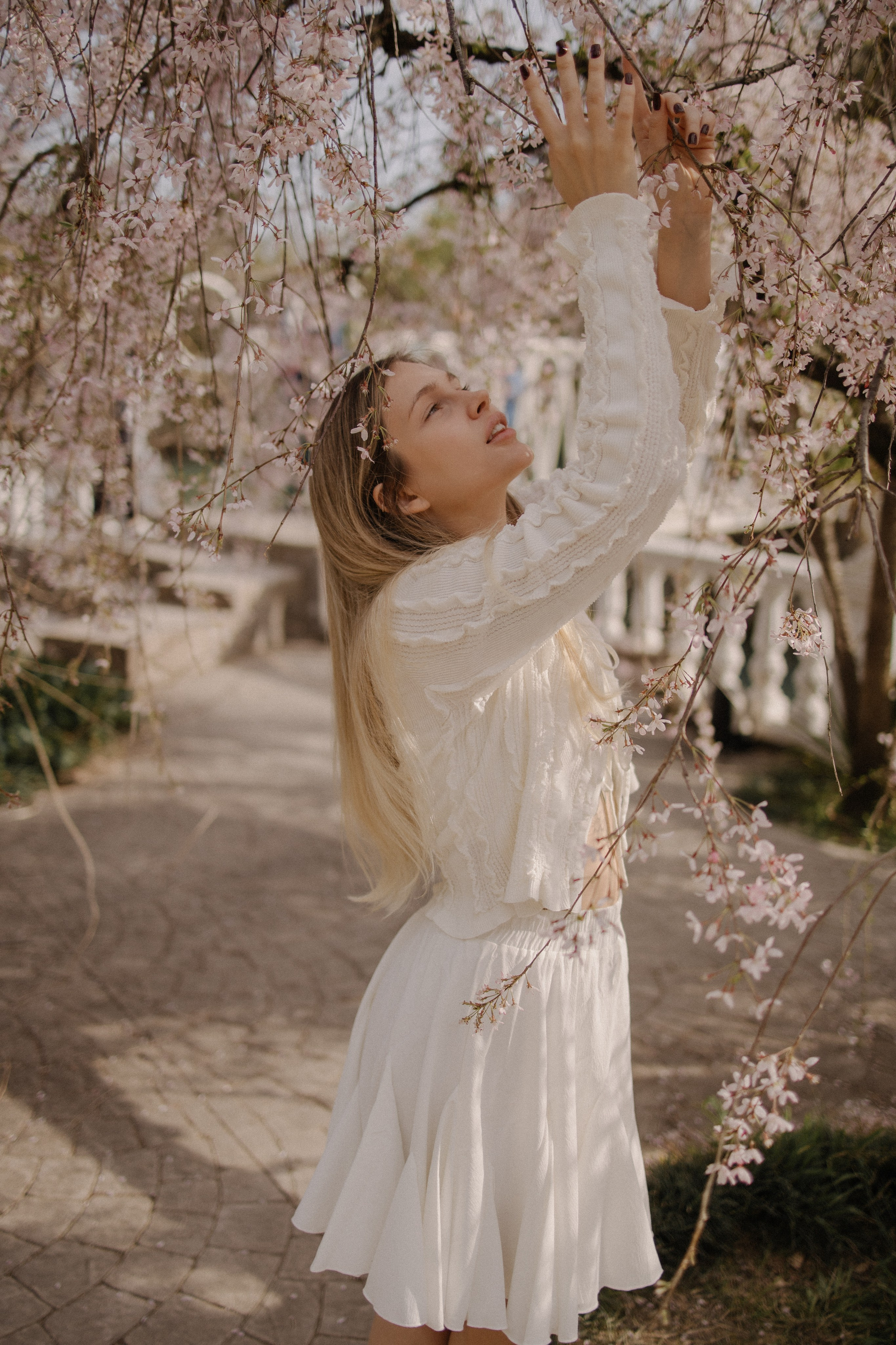 Света в сакуре. Фотограф Сочи Адлер Сириус Красная поляна Олеся Минив